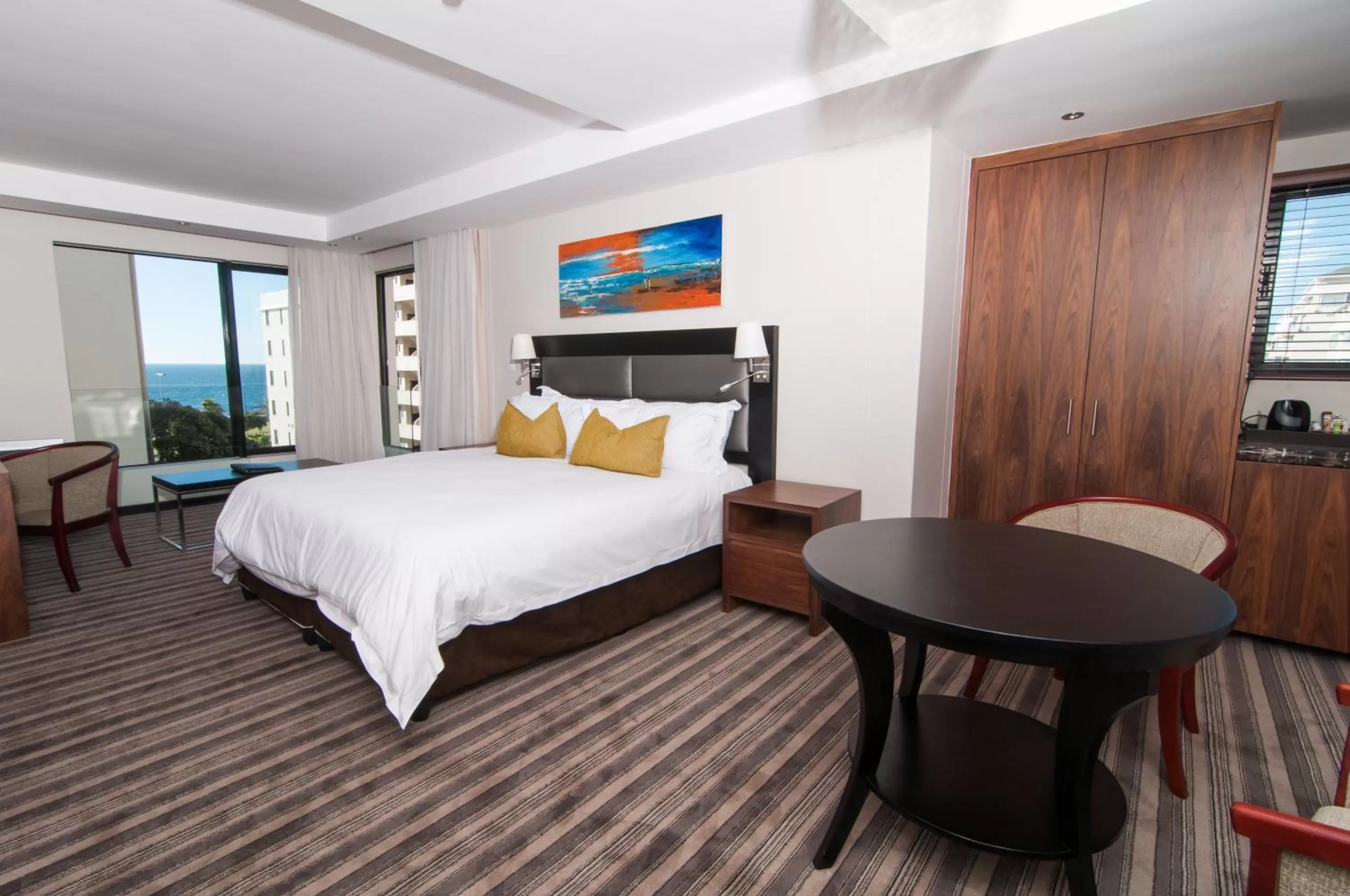 Photo of the whole room, Bed in Premier Hotel Cape Town