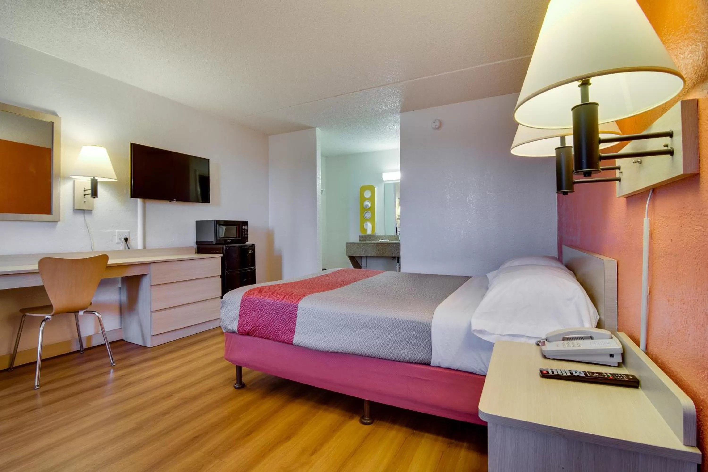 Bedroom in Motel 6 Eloy Arizona Casa Grande