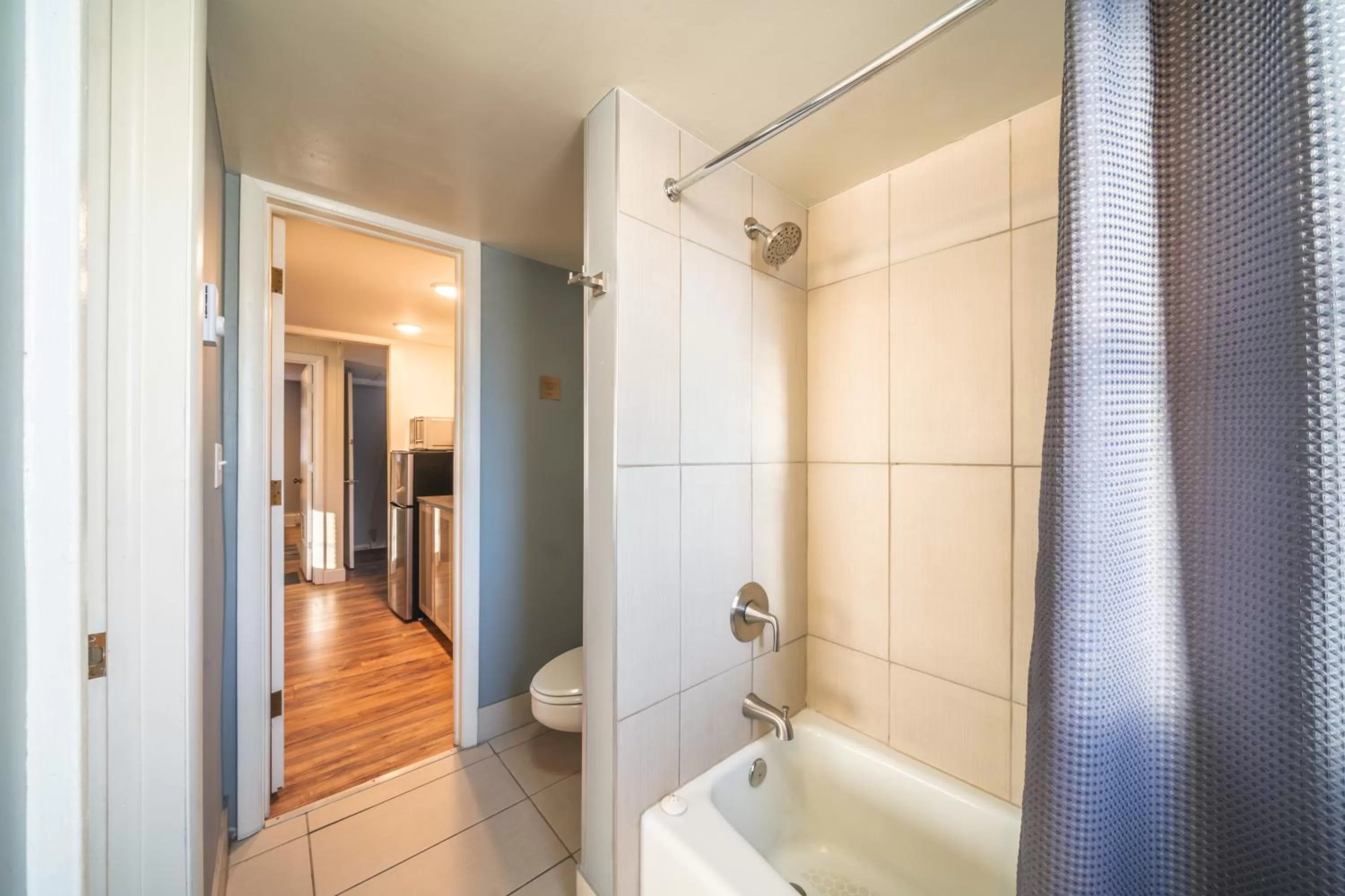 Shower in Hotel Rapids