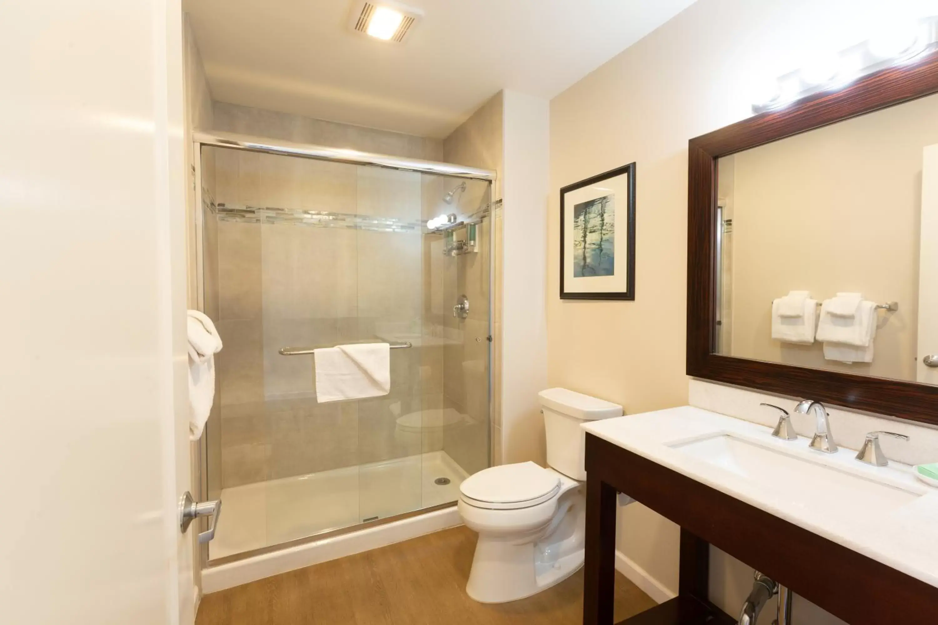 King Room Partial Sea View with Balcony in Moonlight Beach Motel King Room Partial Sea View with Balcony in Moonlight Beach Motel