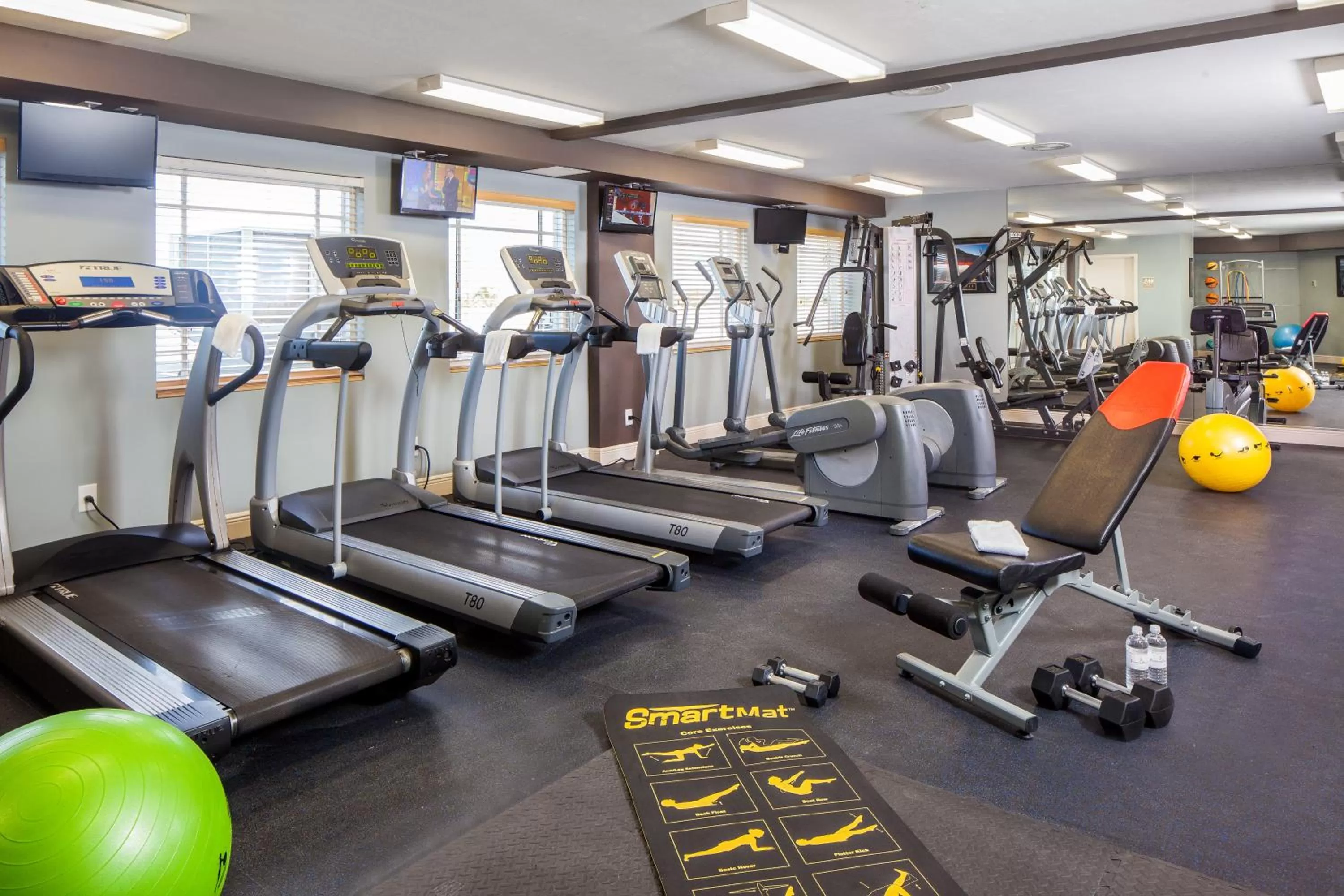 Fitness centre/facilities in Diamond Head Beach Resort