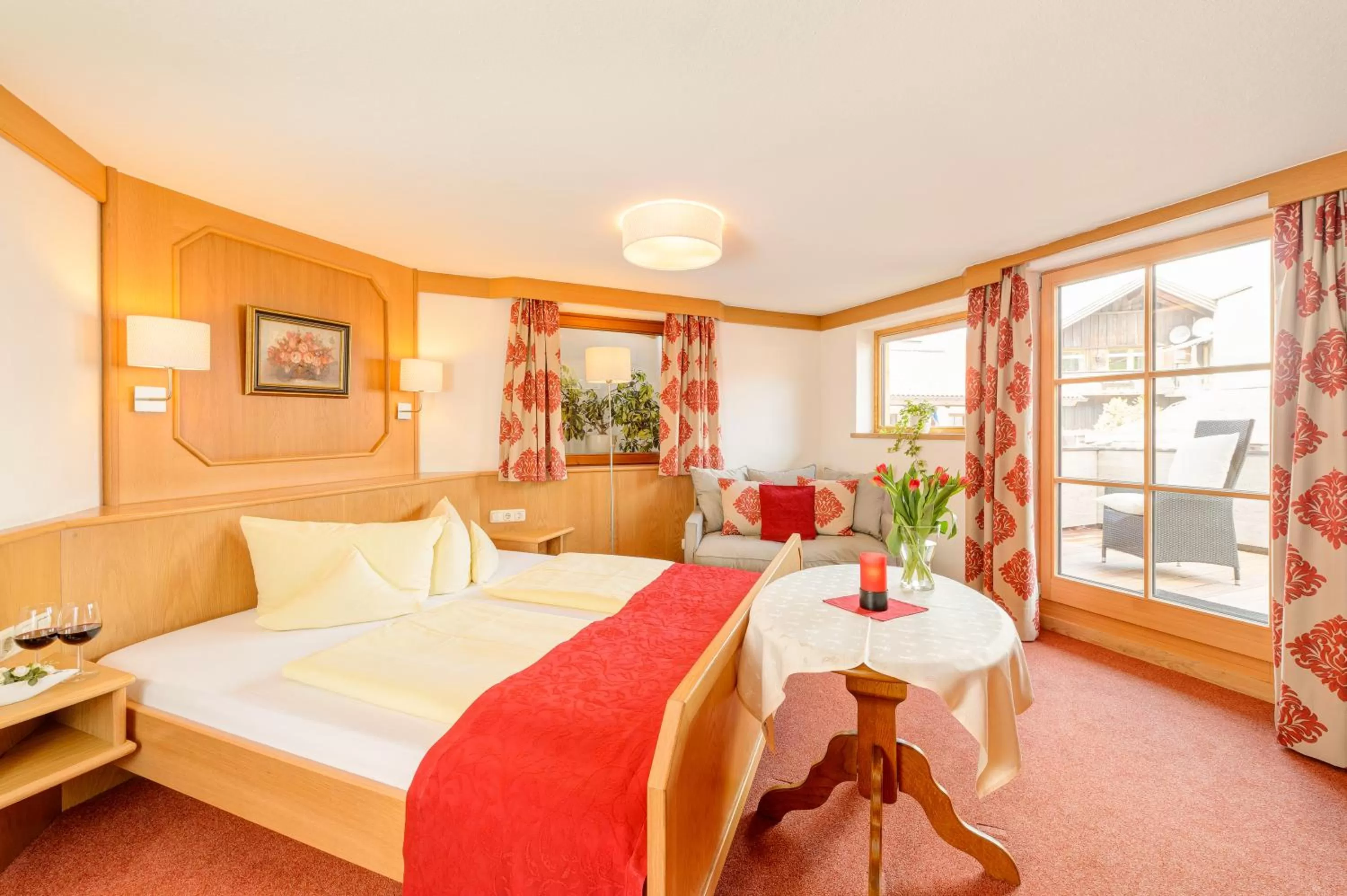 Photo of the whole room, Room Photo in Familien- und Wellnesshotel "Viktoria"