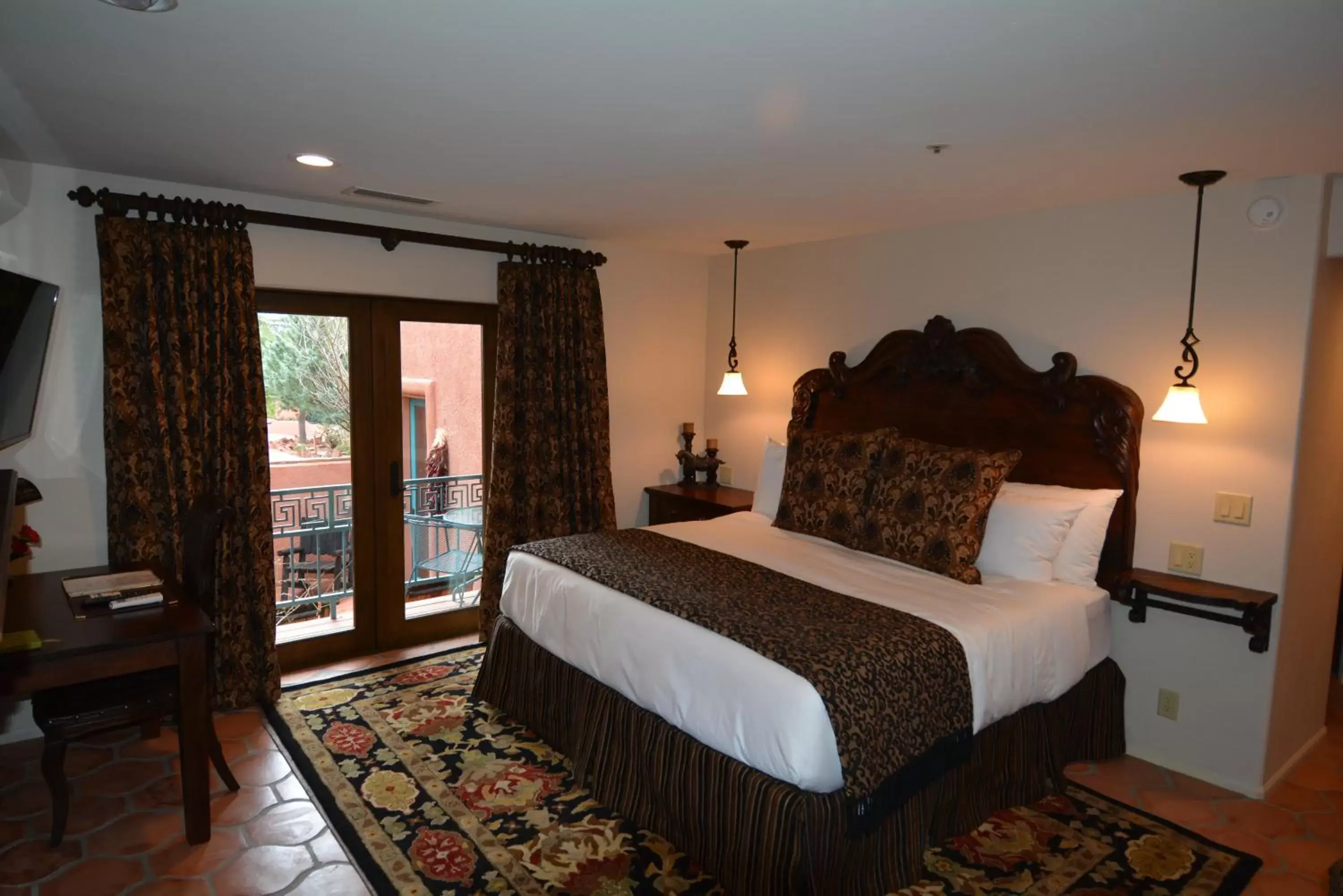 Serena Vista - King Room with Spa Bath in Casa Sedona Inn Serena Vista - King Room with Spa Bath in Casa Sedona Inn