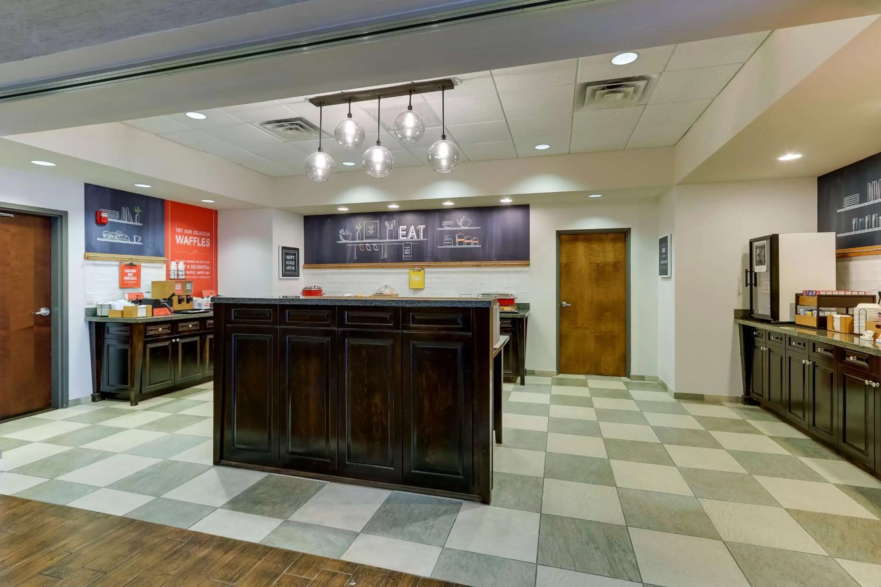 Breakfast in Hampton Inn and Suites Swansboro Near Camp Lejeune