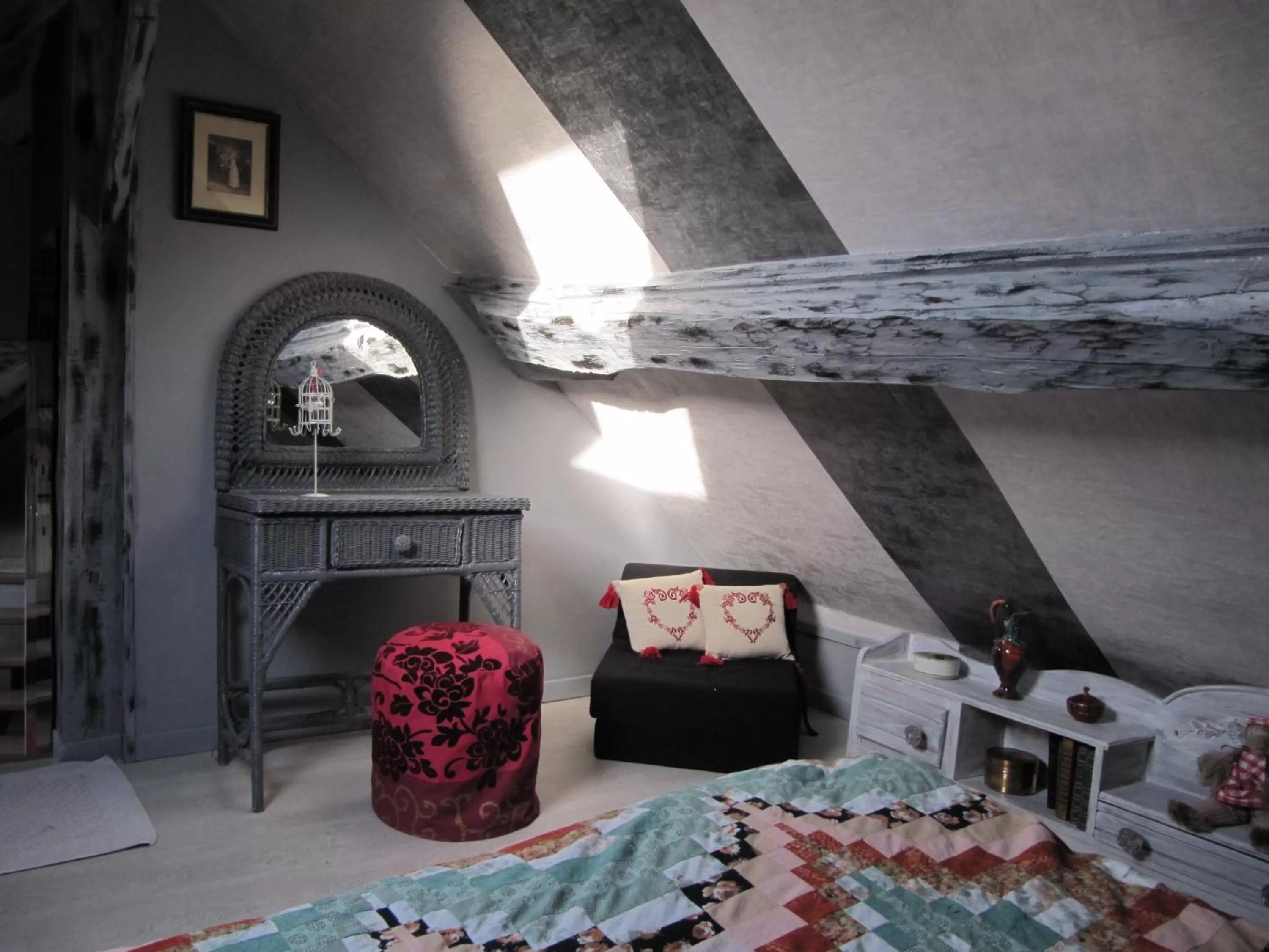 Bed in La Roseraie du Prieure