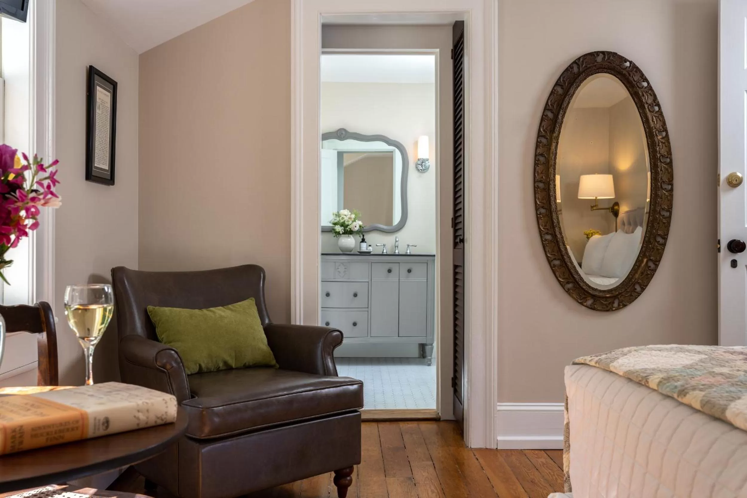 Bathroom in Landmark Inn