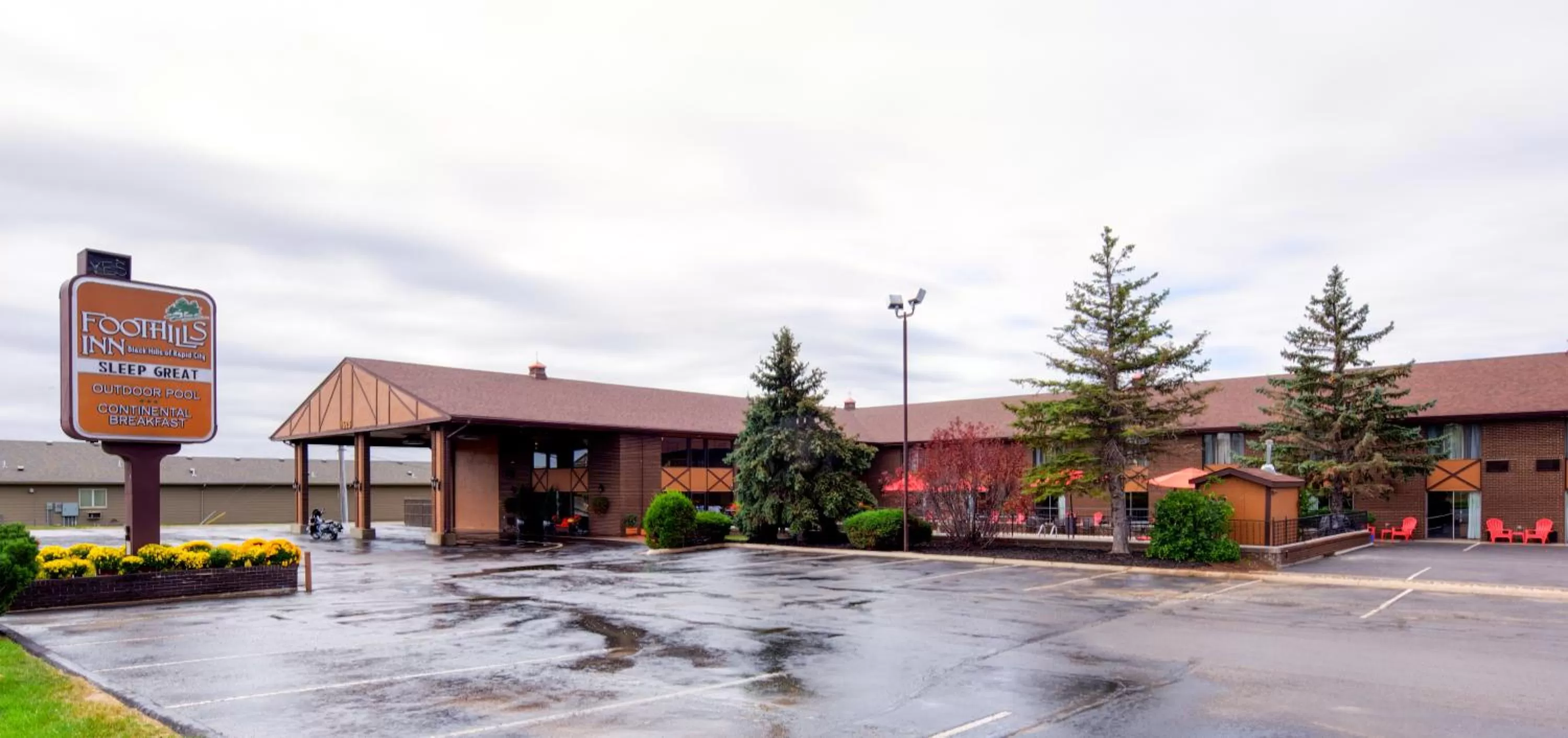 Property building in The Foothills Inn