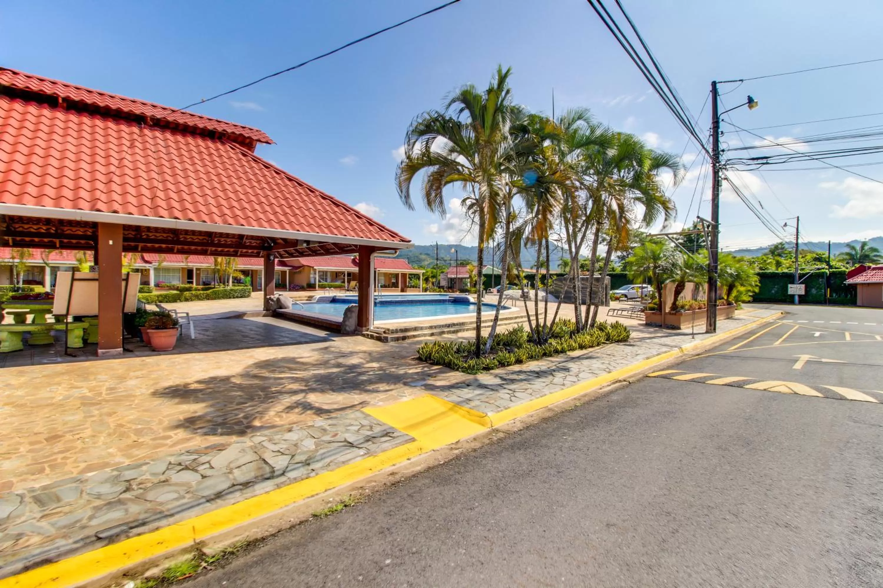 Swimming Pool in Villa Paraíso
