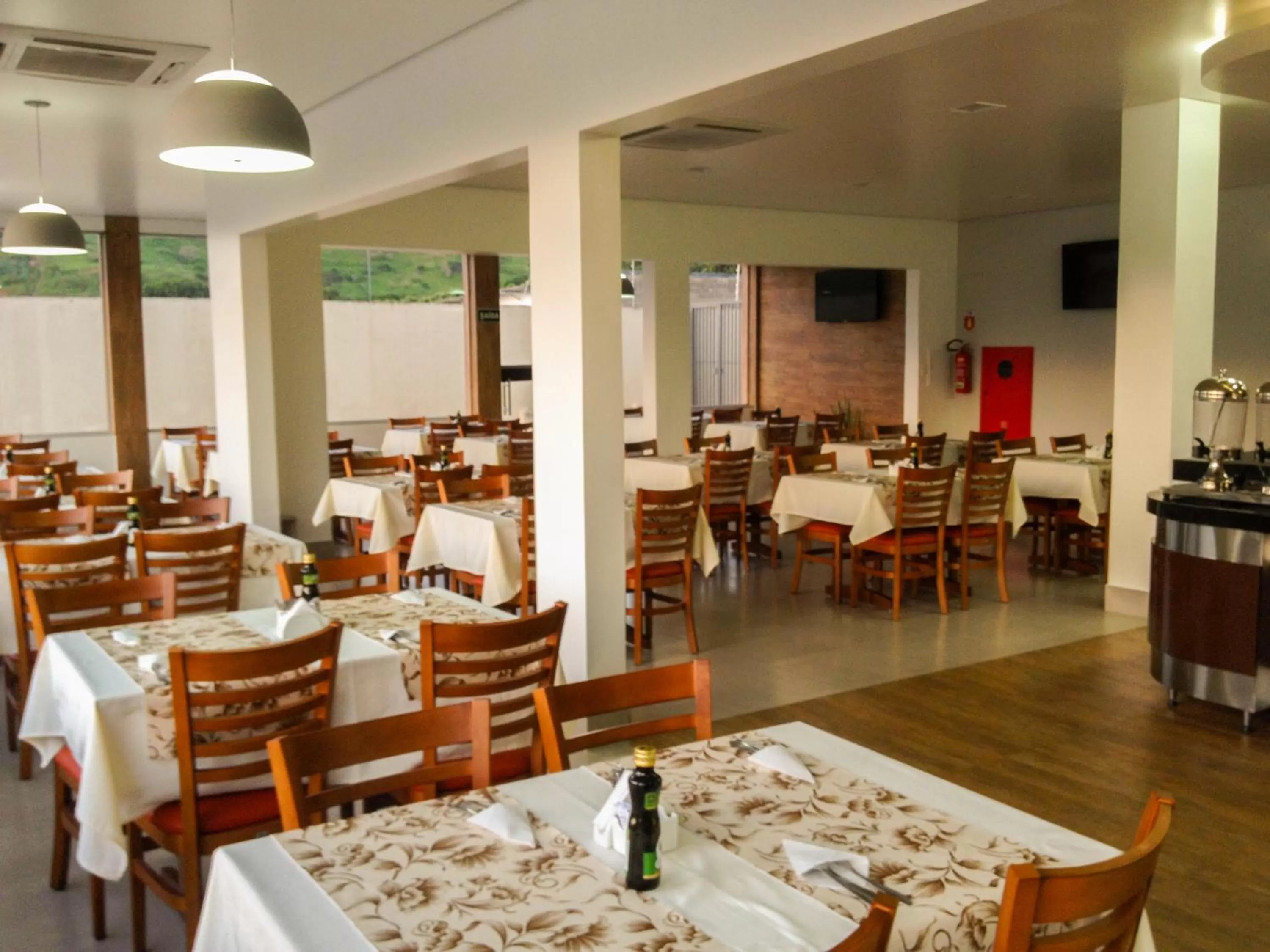 Restaurant/places to eat in Hotel Planalto 2