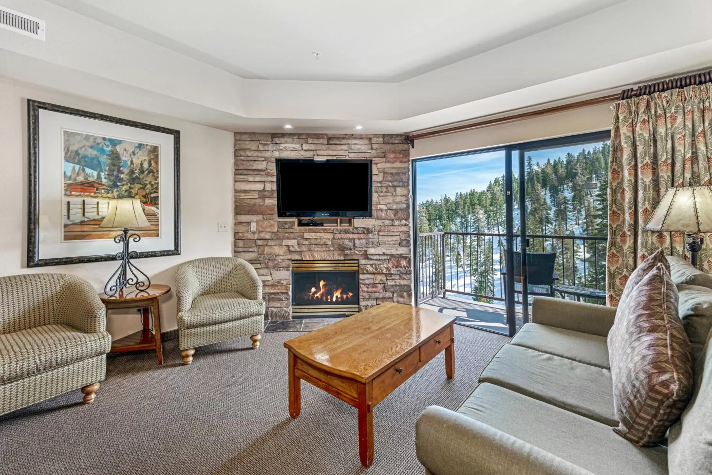 Crest Point Two-Bedroom Villa with Two King Beds in Holiday Inn Club Vacations - Tahoe Ridge Resort Crest Point Two-Bedroom Villa with Two King Beds in Holiday Inn Club Vacations - Tahoe Ridge Resort