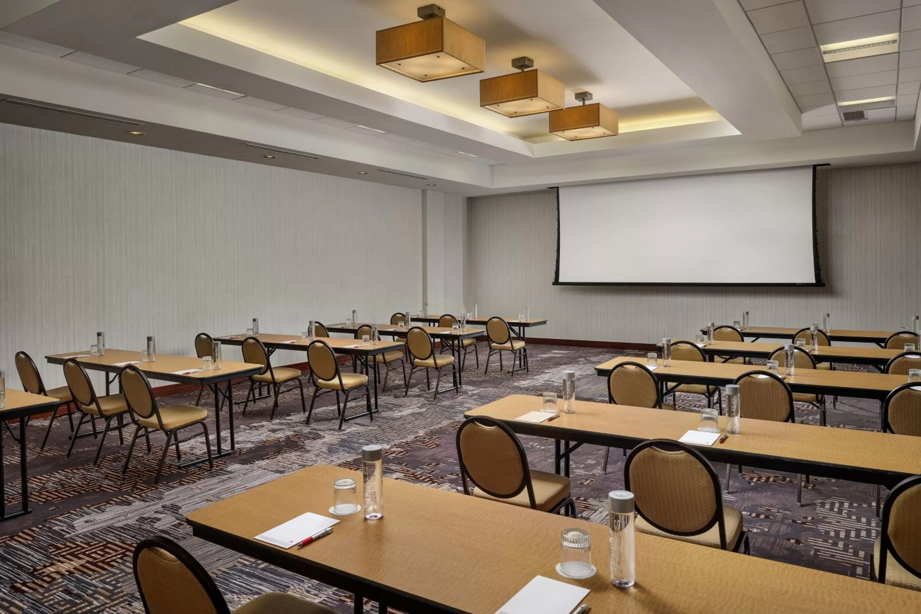 Meeting/conference room in Minneapolis Marriott Northwest Hotel & Conference Center
