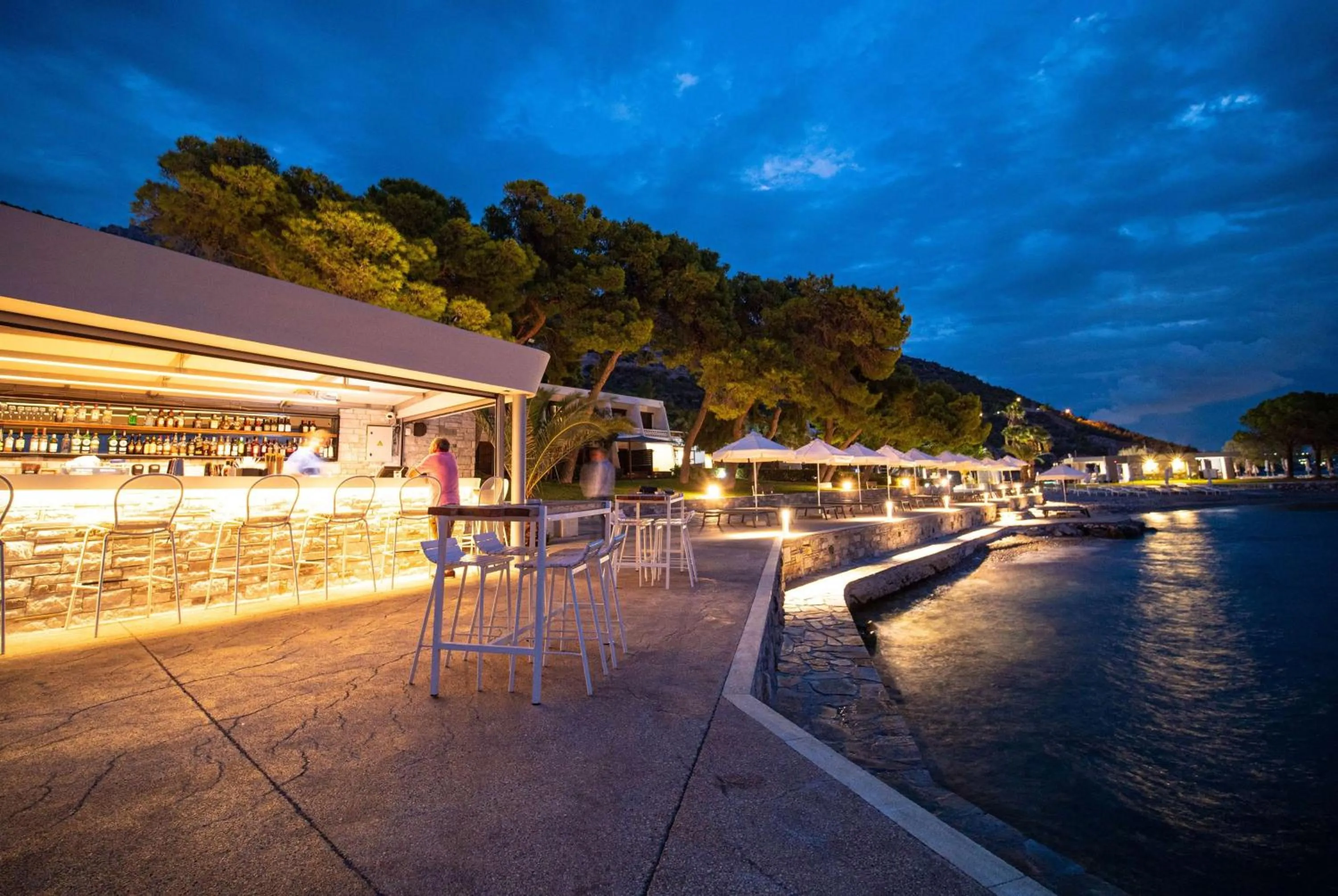 Lounge or bar in Ramada Loutraki Poseidon Resort