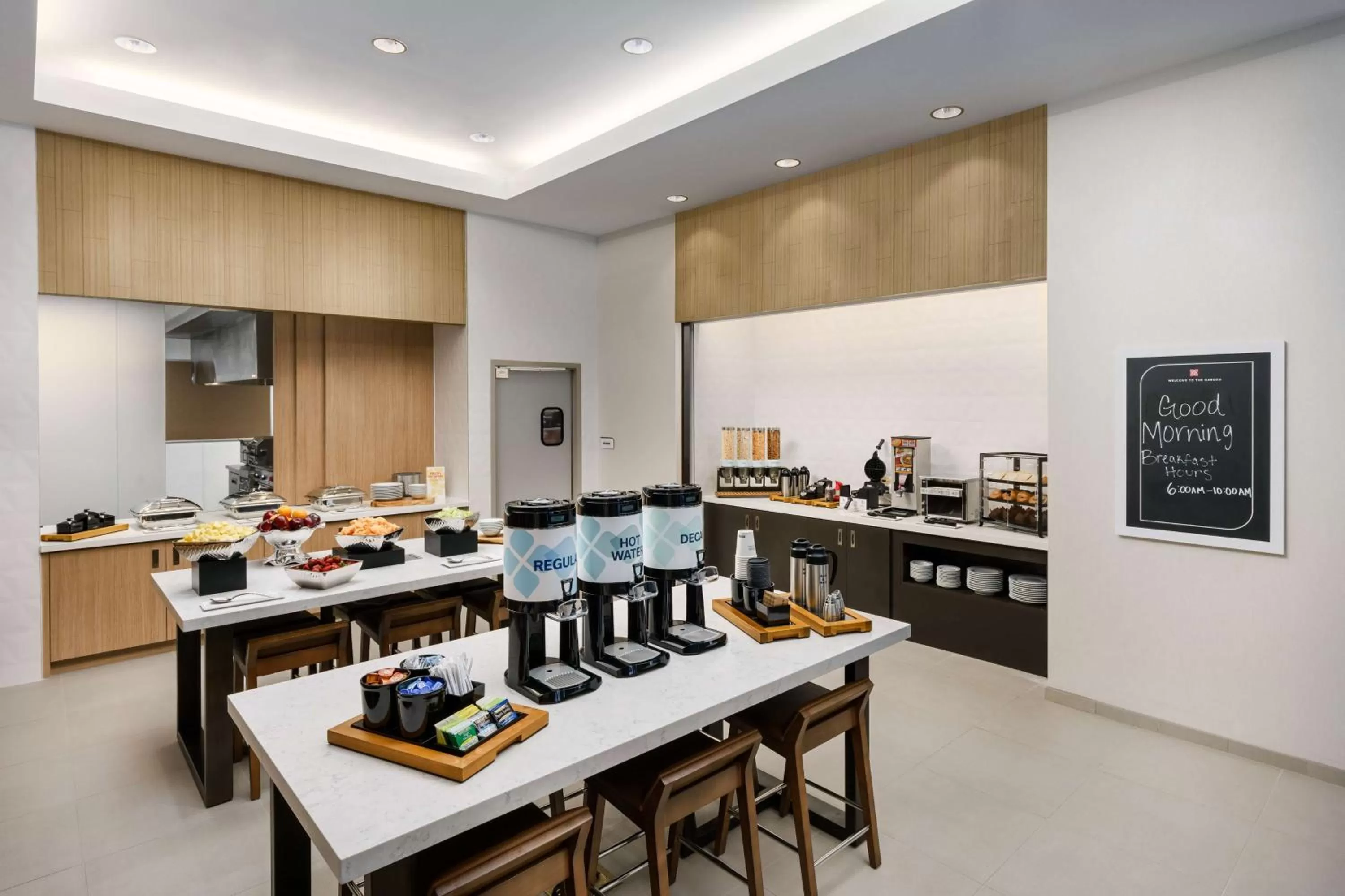 Breakfast in Hilton Garden Inn Apopka City Center, Fl