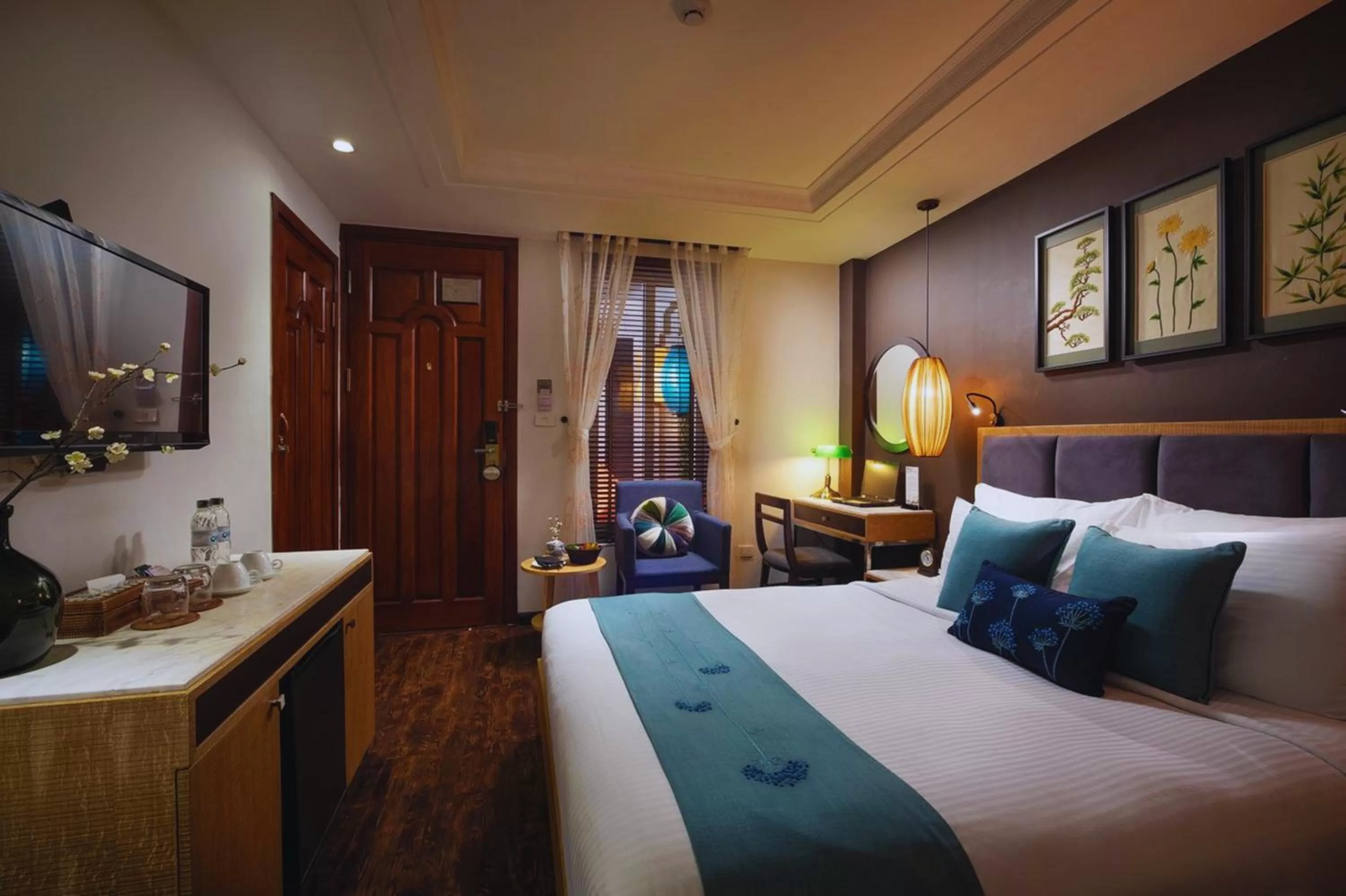 Photo of the whole room, Bed in Hotel Emerald Waters Classy