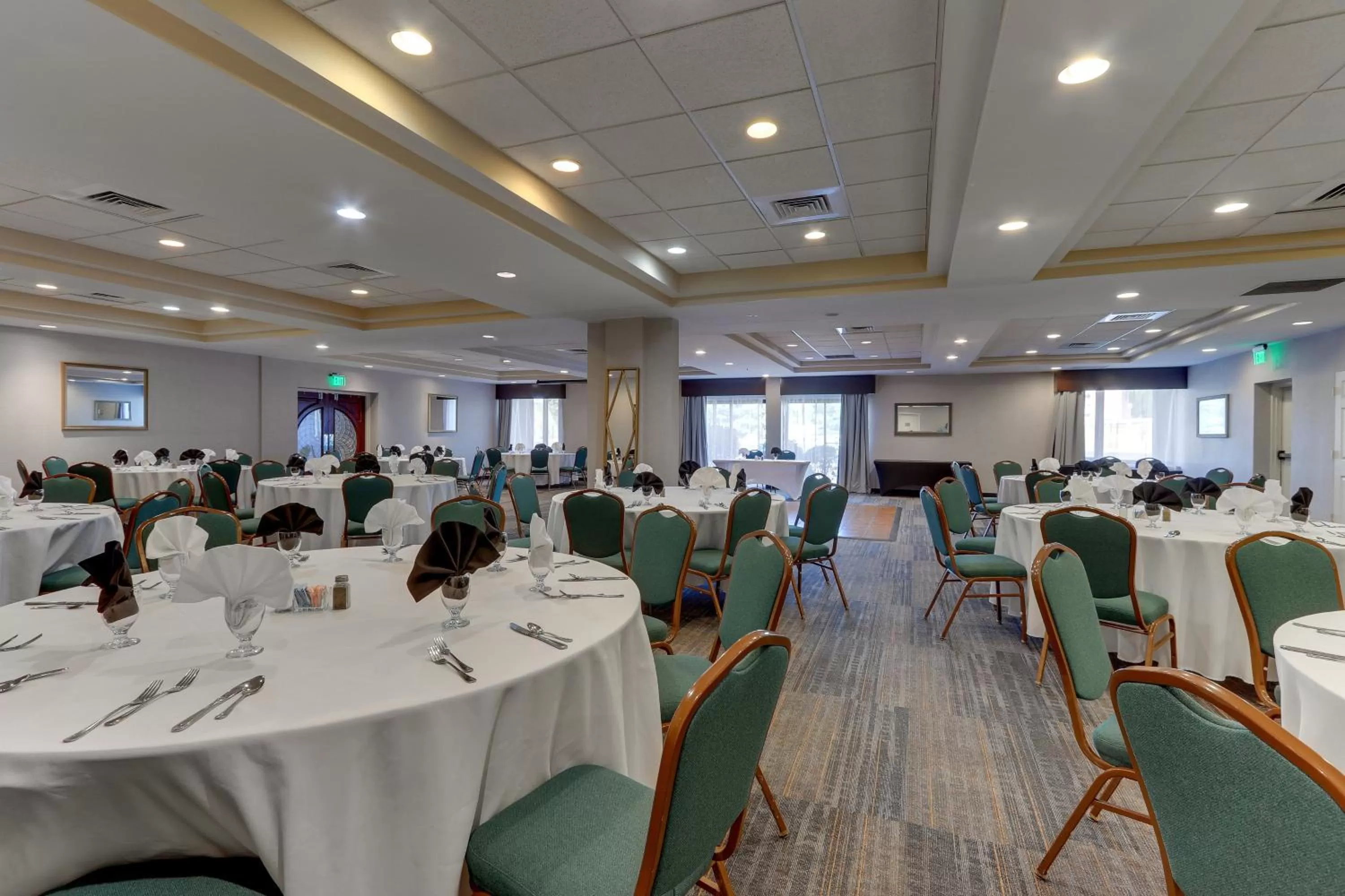 Banquet/Function facilities in Holiday Inn Express Aberdeen-Chesapeake House by IHG