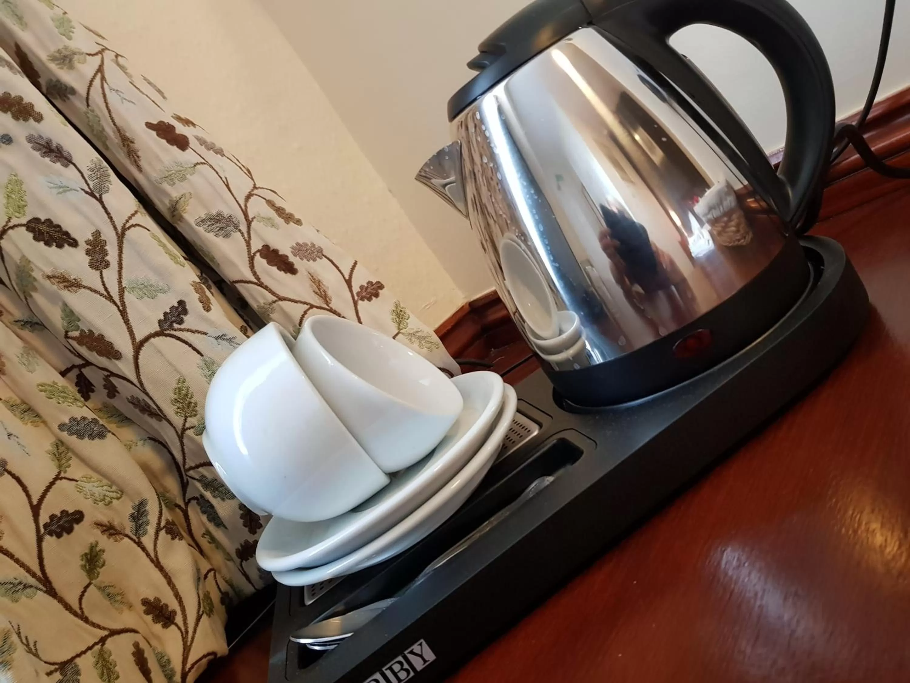 Drinks in Old George Hotel