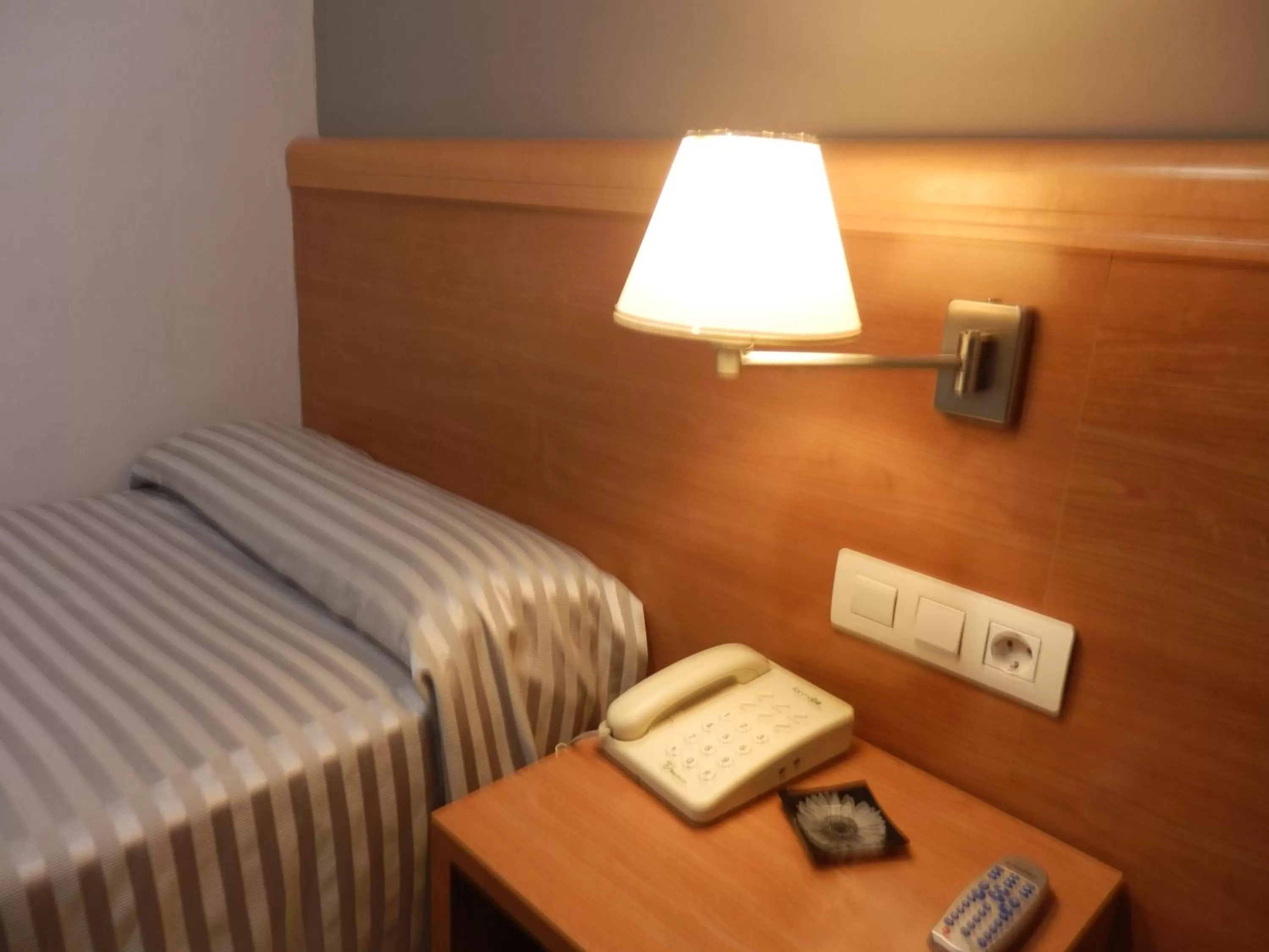 Bed in Hotel Inglés