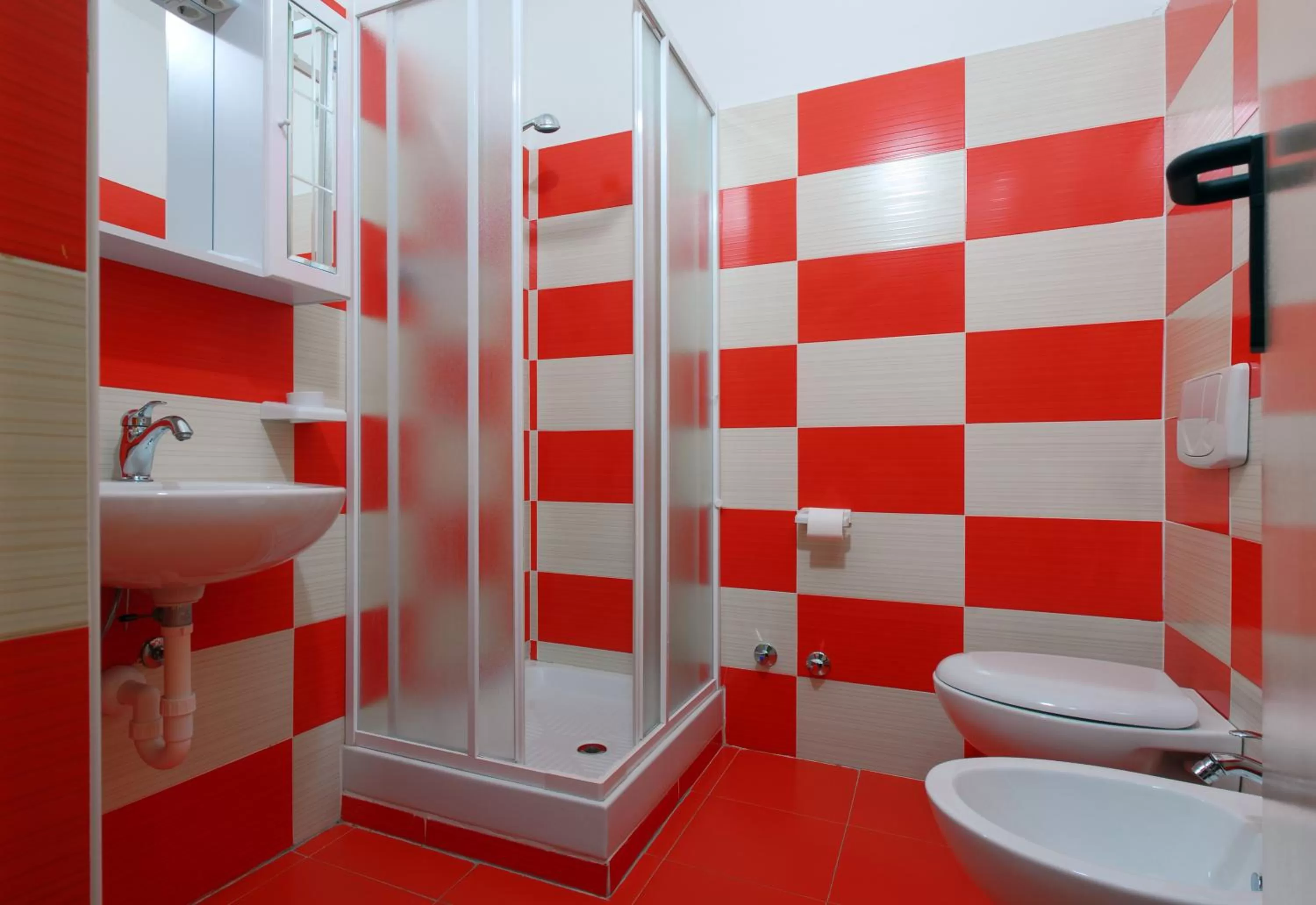 Shower in Hotel Michelangelo