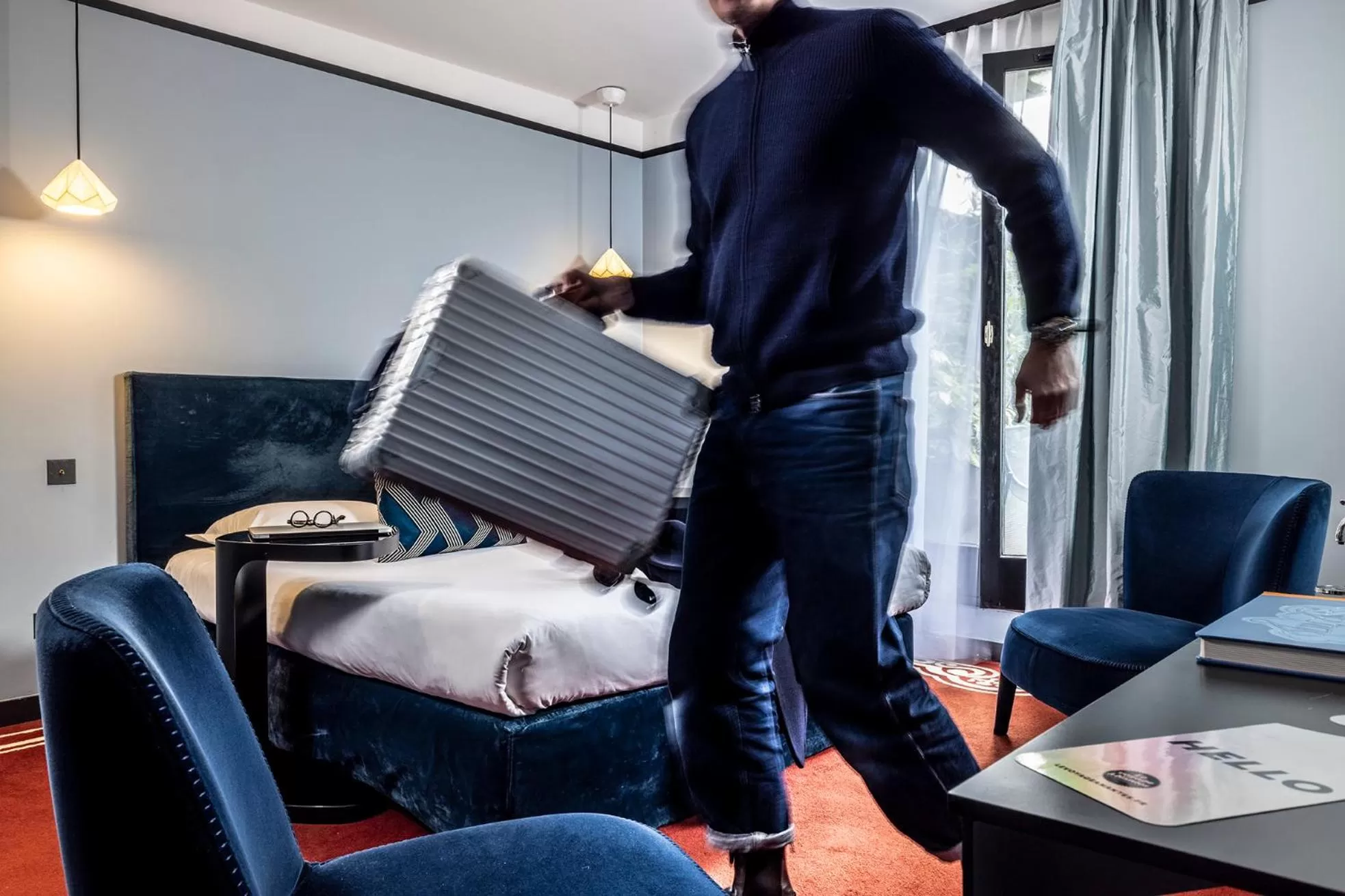 People in LHotel - face au château - boutique hôtel et séminaires