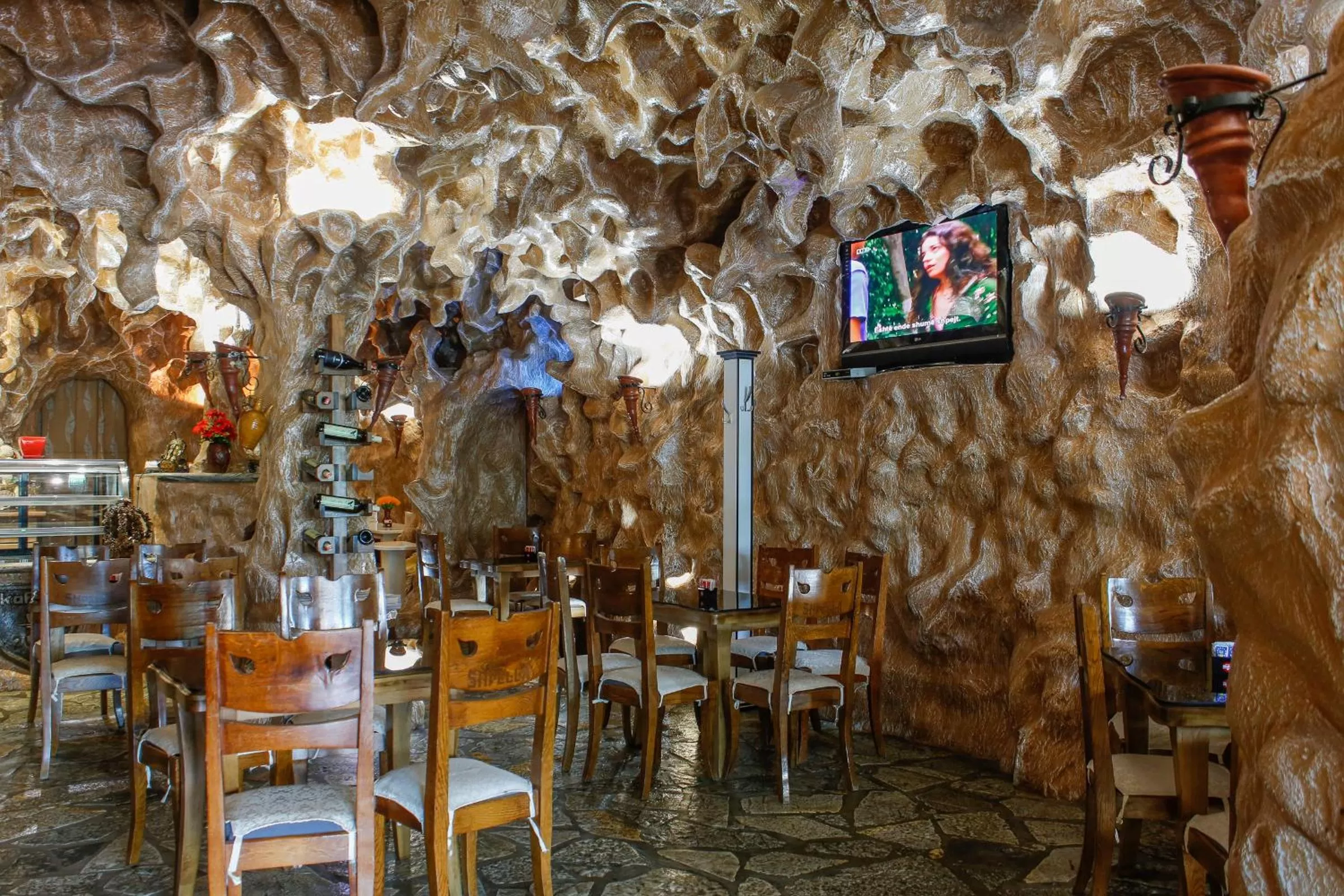 Lounge or bar in Hotel Shpella