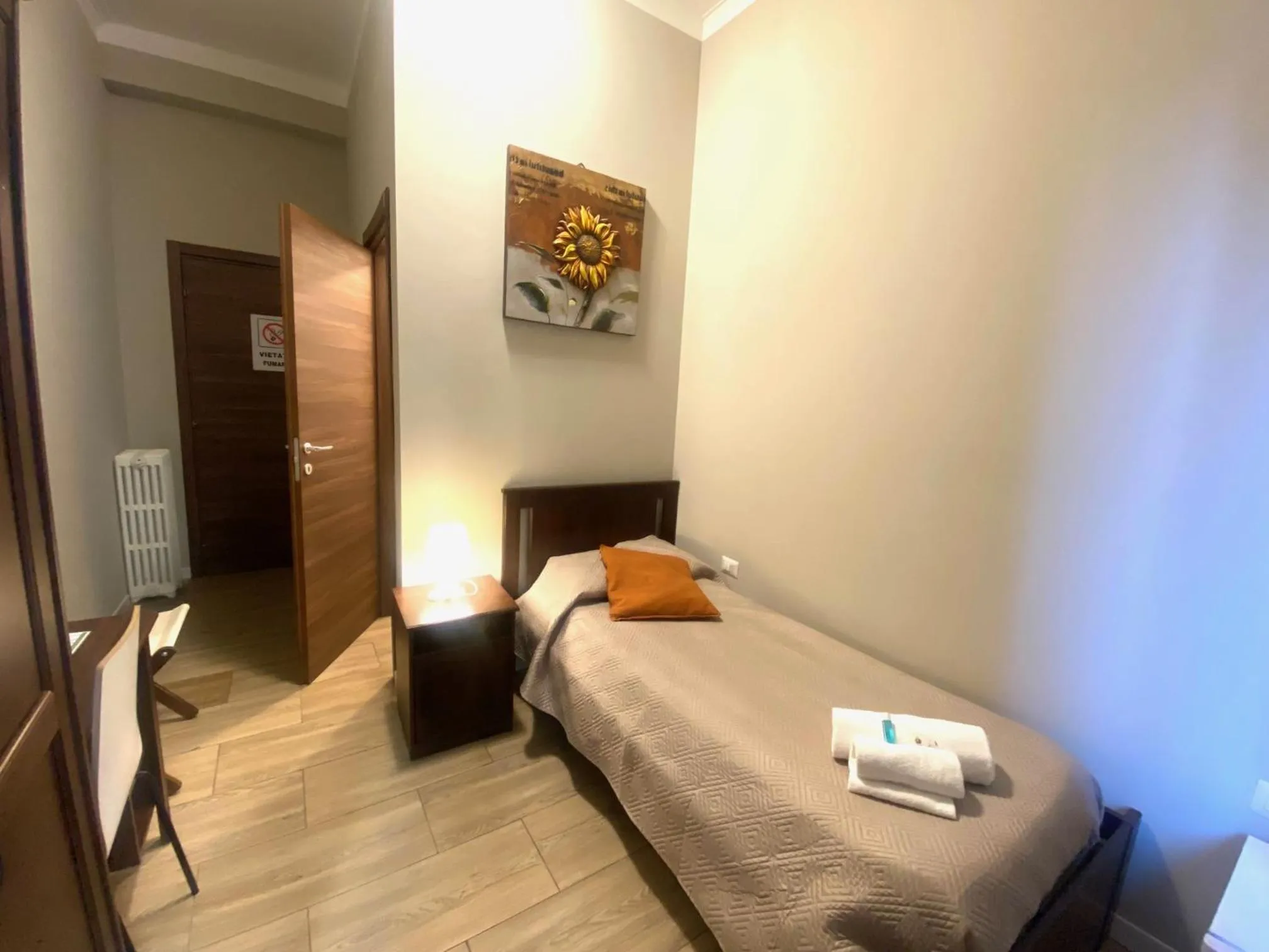 Bed in Golden Milano Hotel