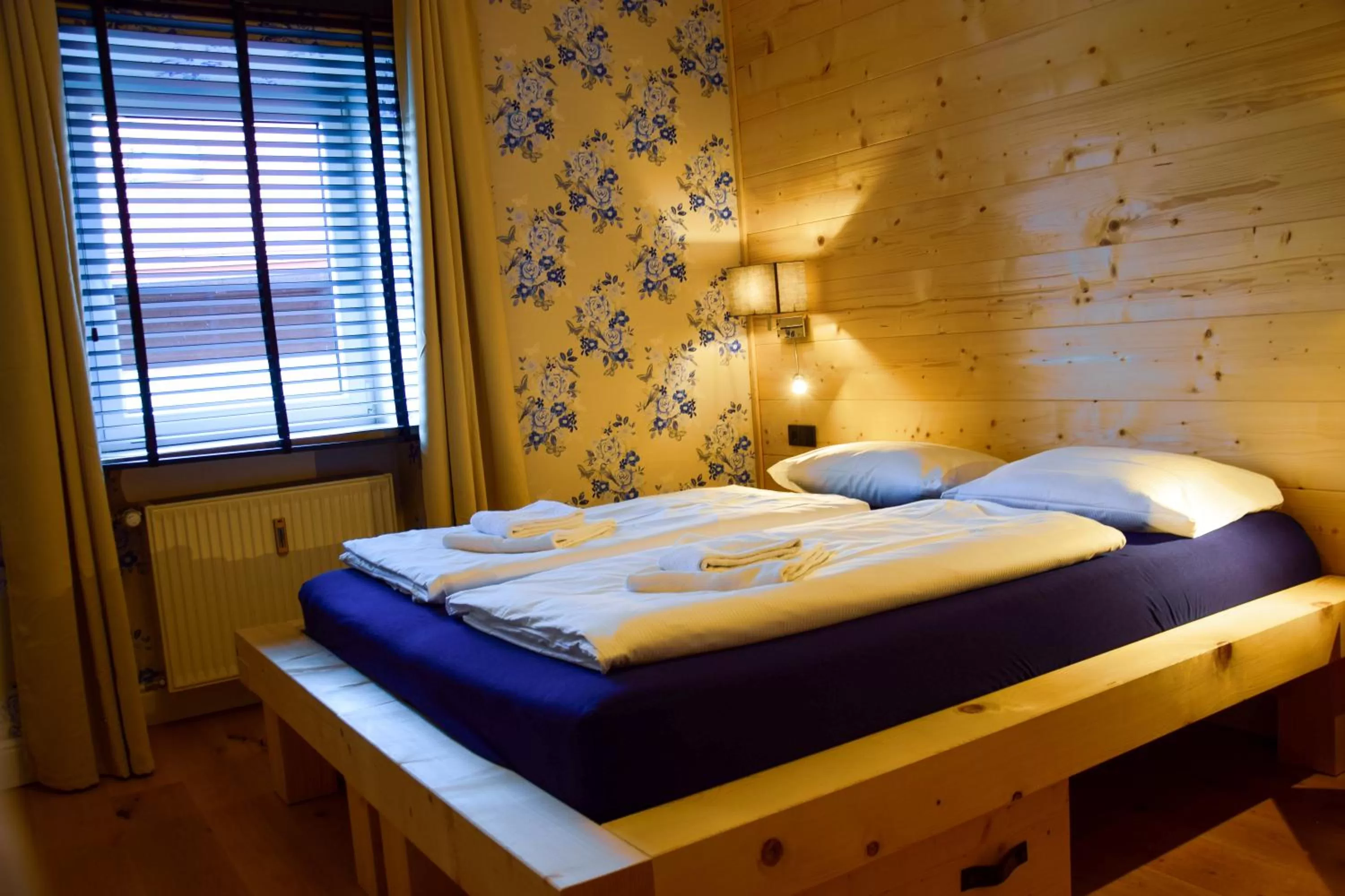 Bedroom, Bed in Sauna & Whirlpool - ALPENLIEBE APARTments
