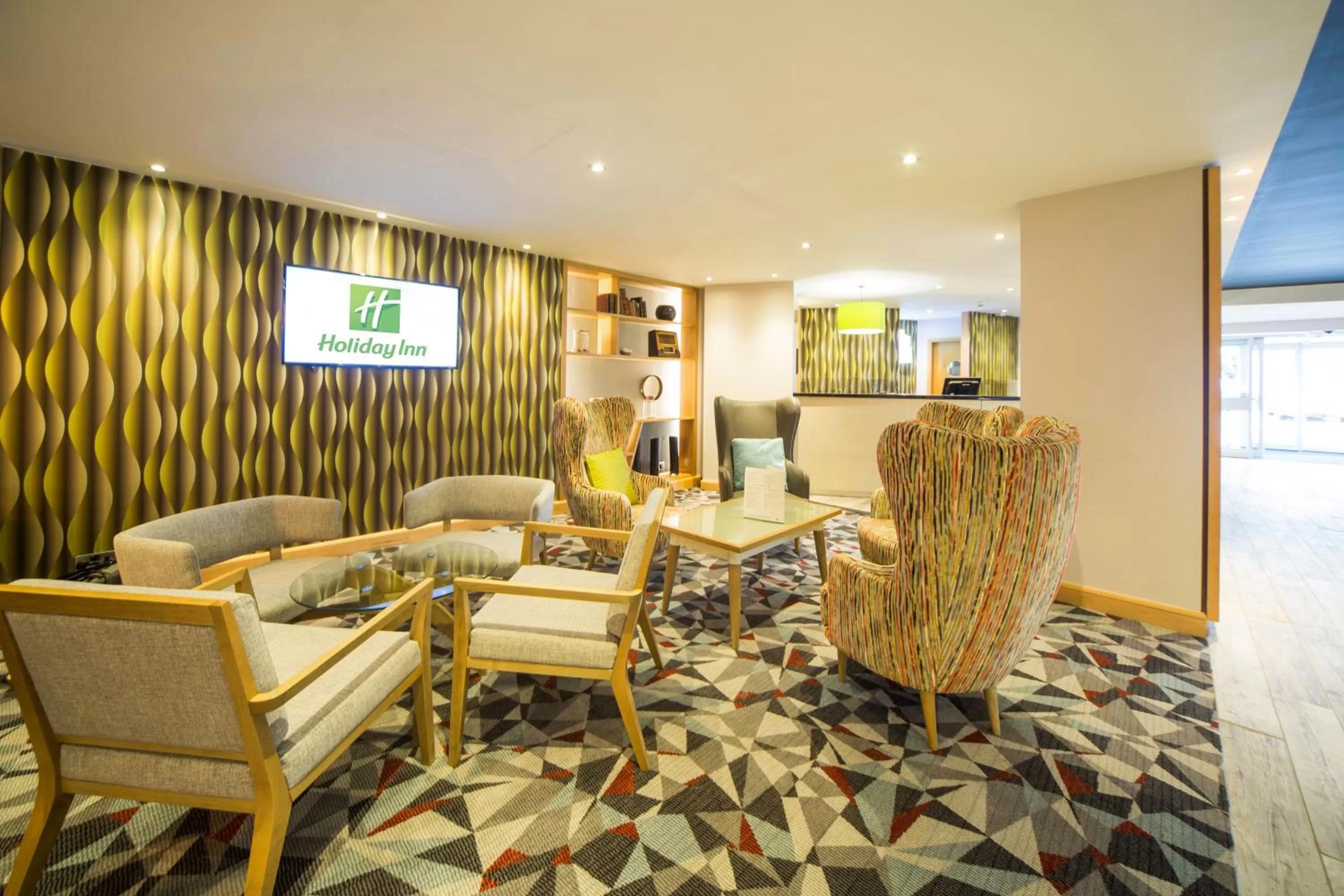 Lobby or reception in Holiday Inn Reading South M4 Jct 11 by IHG