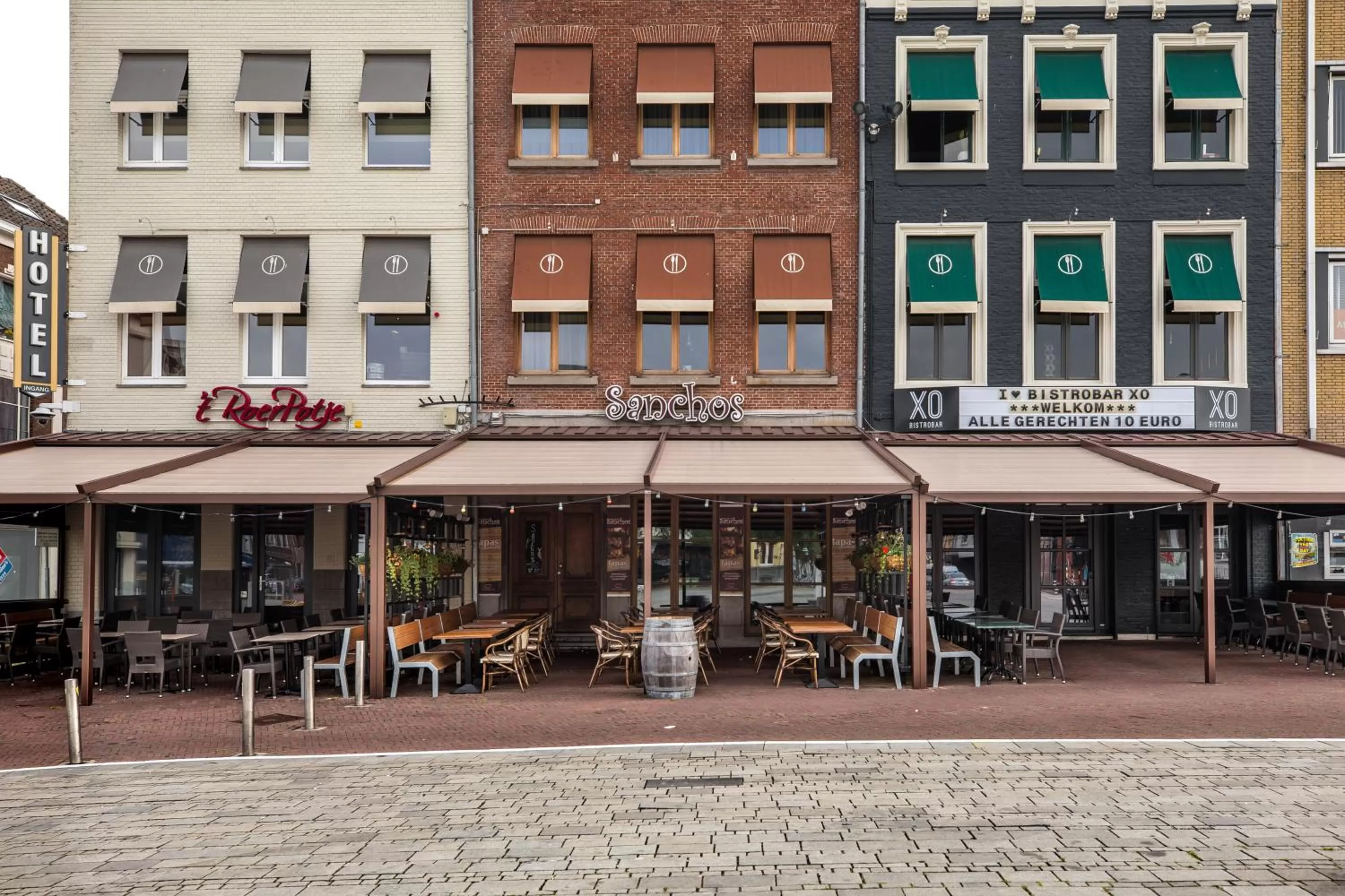 Restaurant/places to eat in Hotel Roermond Next Door