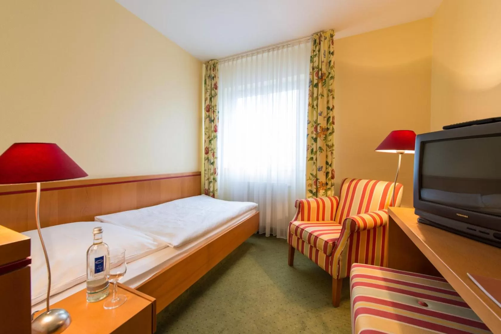 Photo of the whole room, Bed in Hotel Eisbach