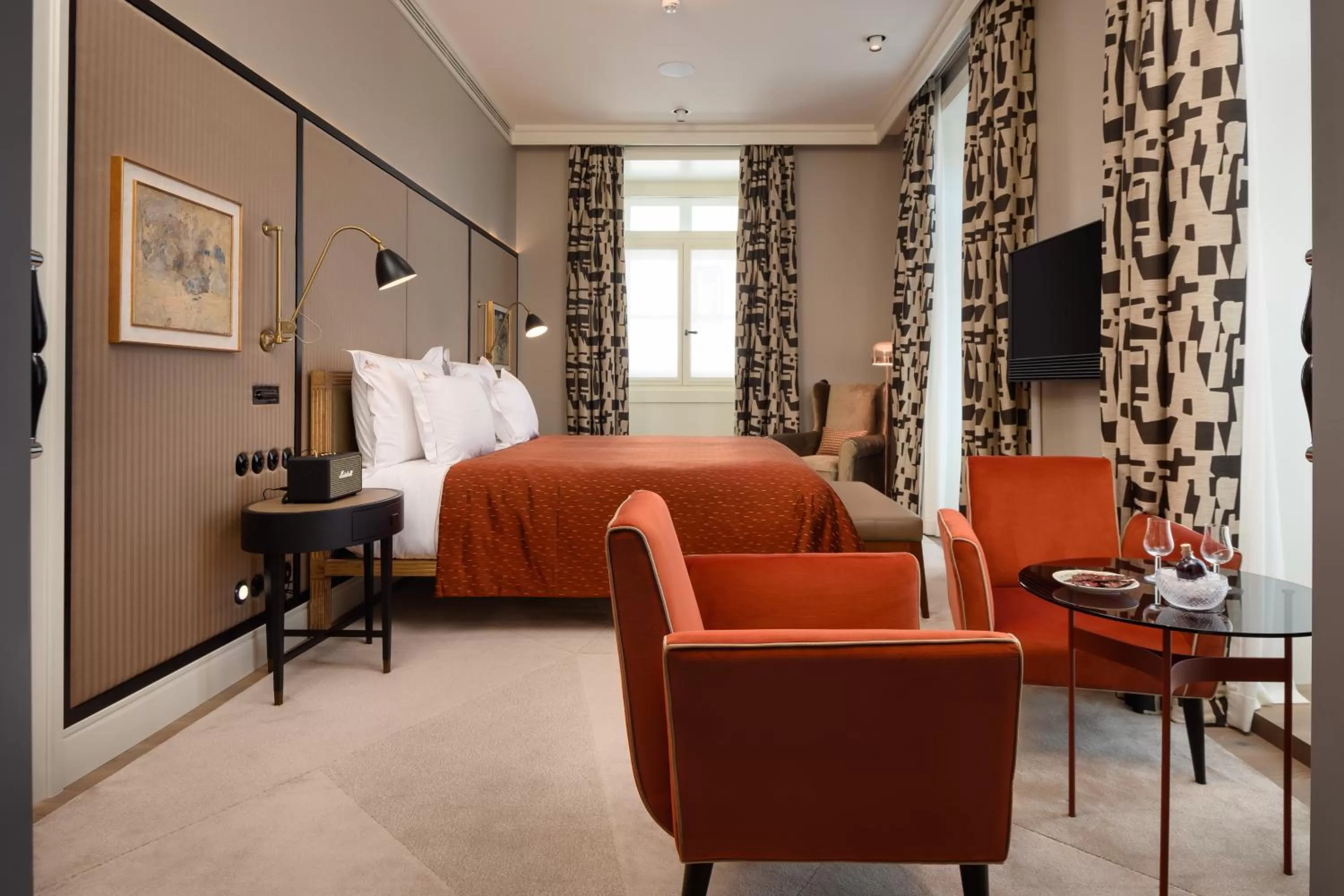 Photo of the whole room in Bairro Alto Hotel