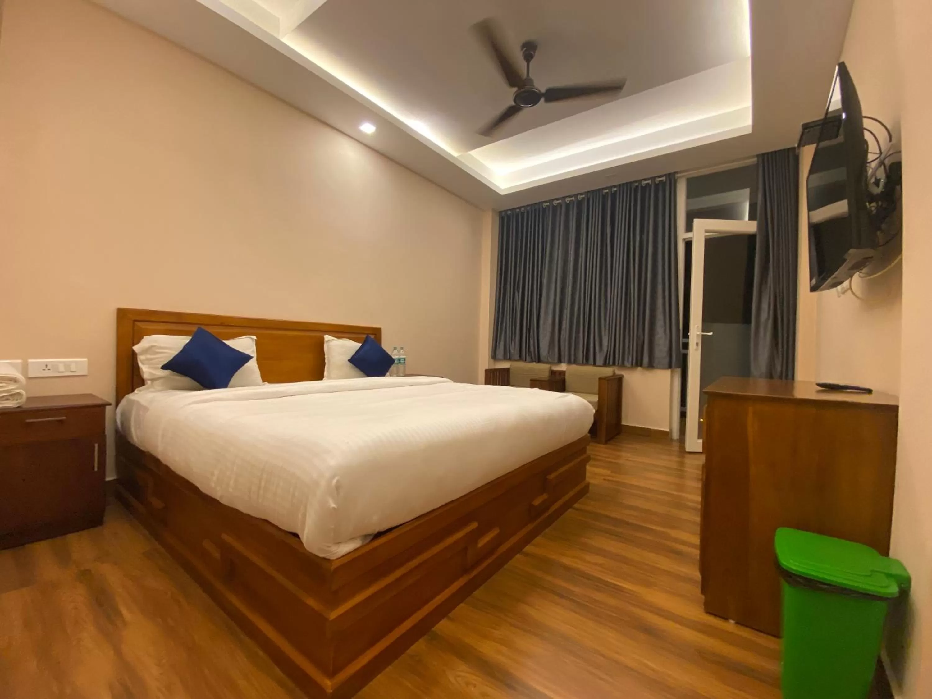 Bed in Zenha Resorts