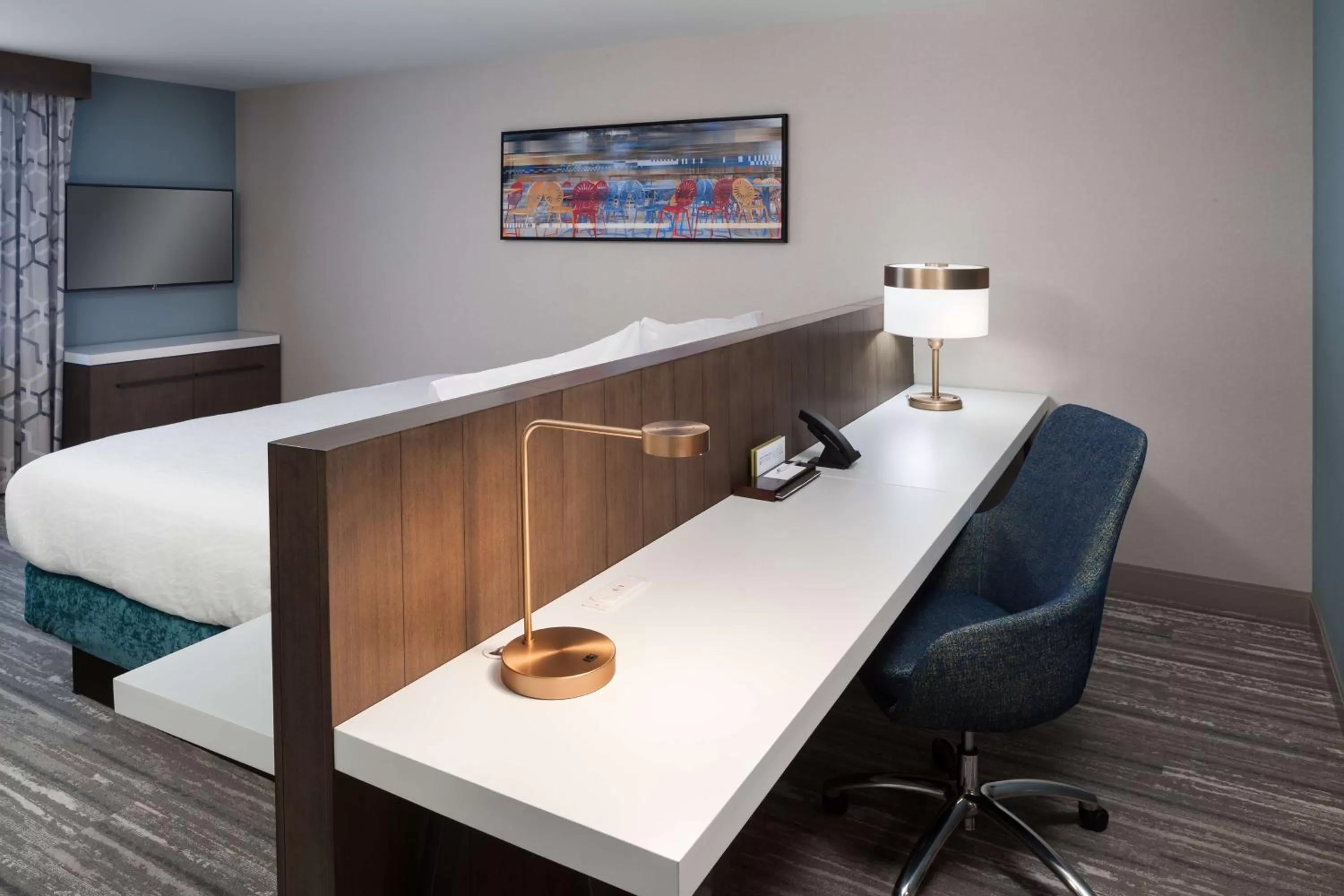 Bedroom, Bed in Hilton Garden Inn Madison Downtown, WI