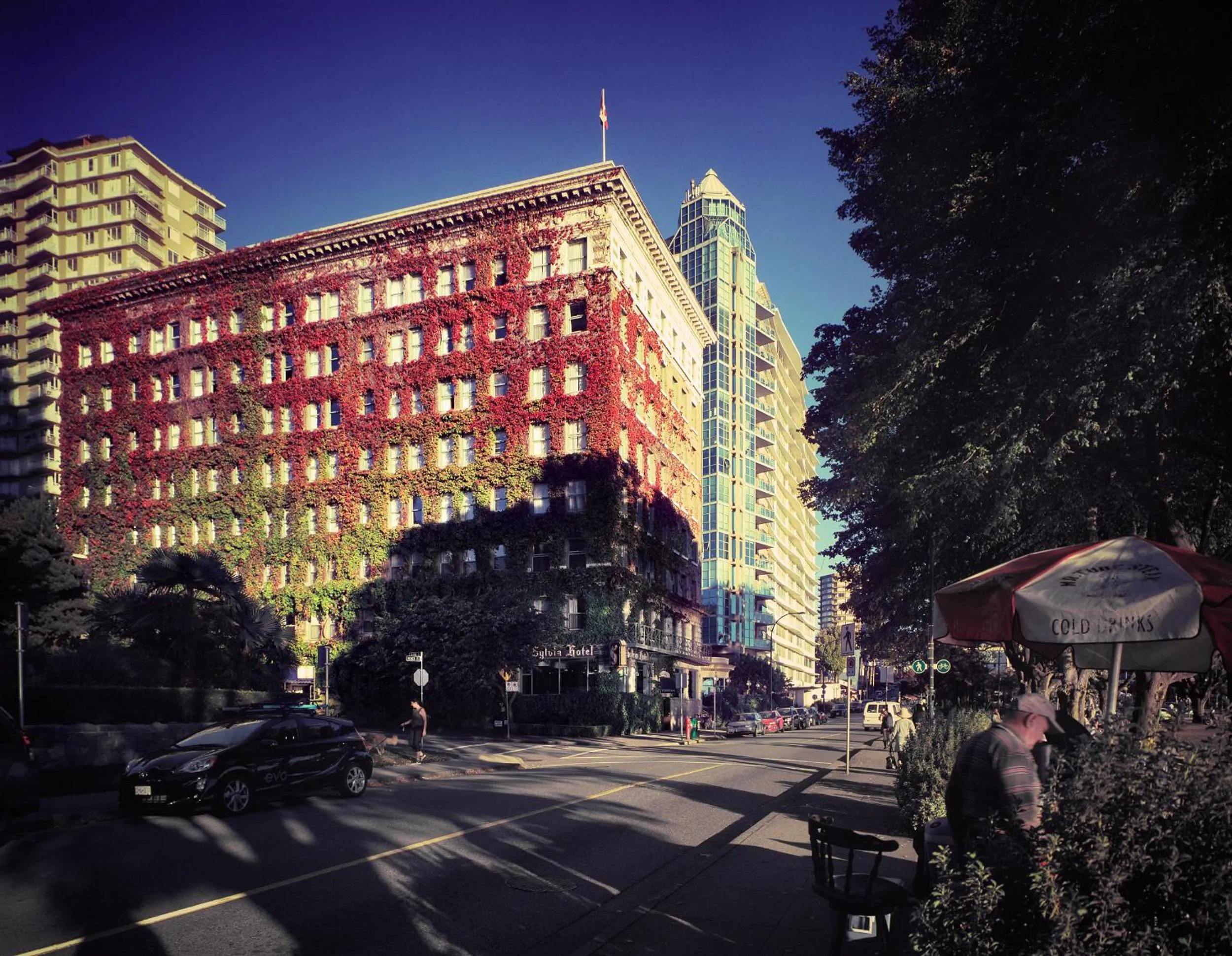 Neighbourhood in The Sylvia Hotel