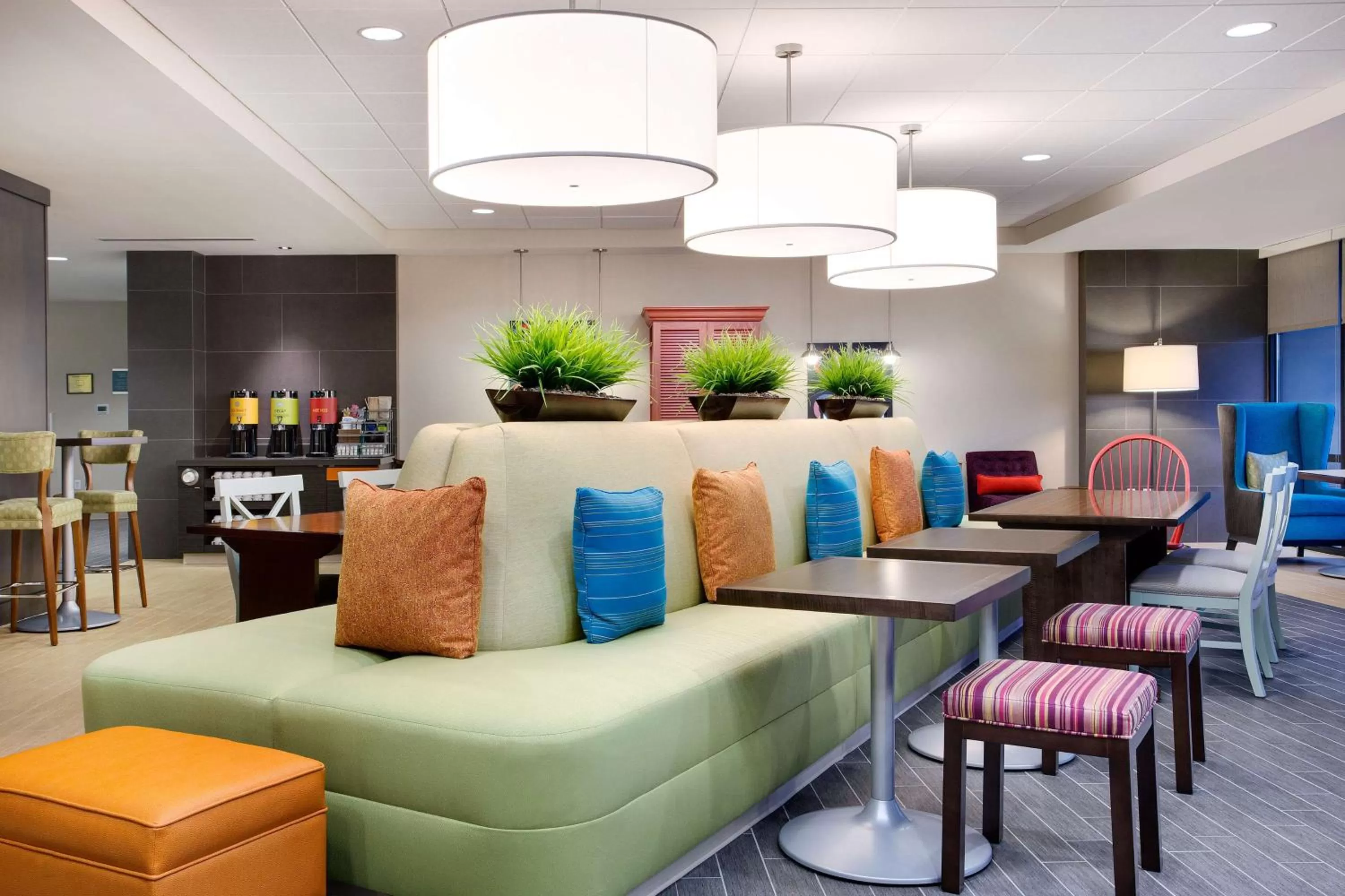 Lobby or reception in Home2 Suites By Hilton Chicago Schaumburg