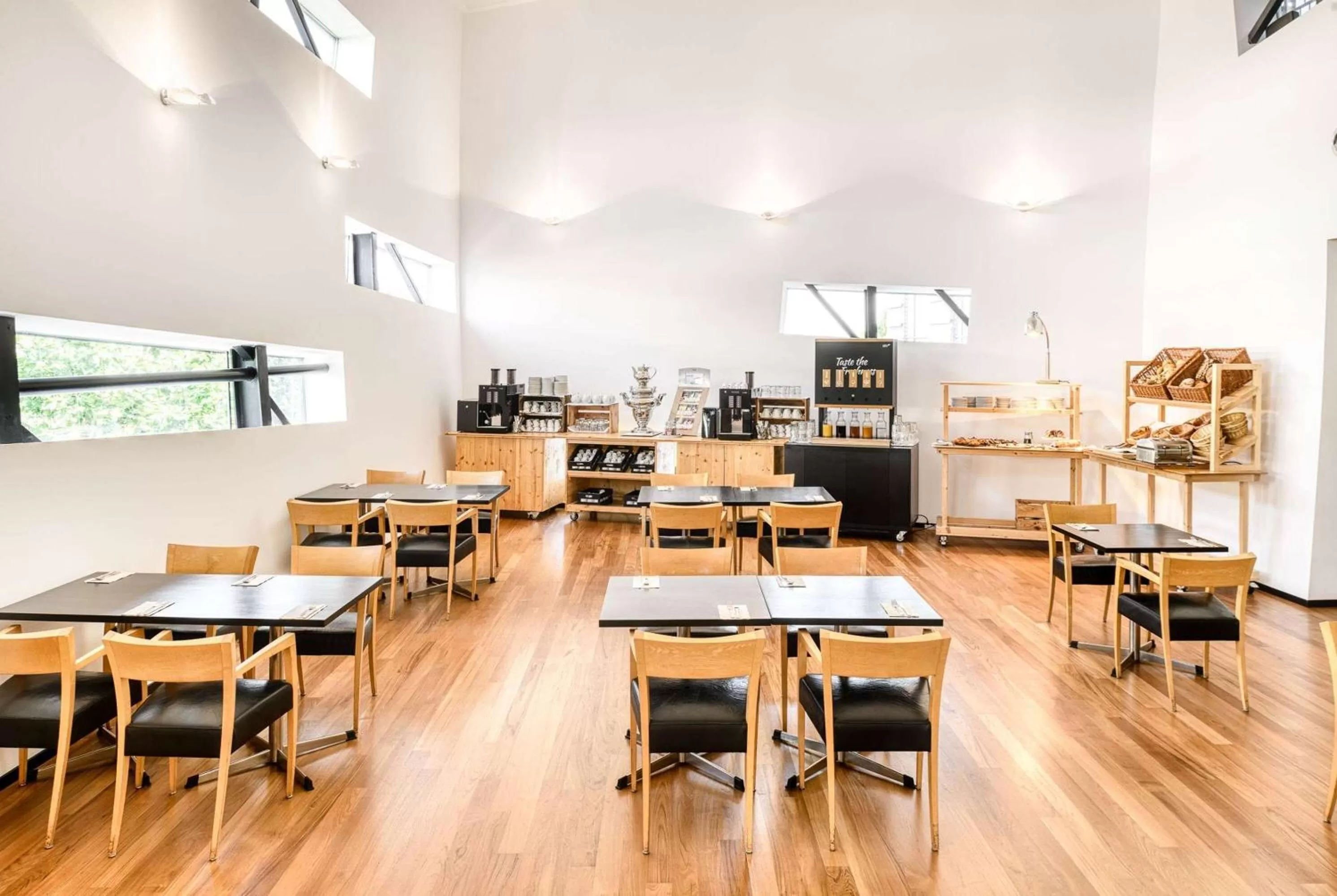 Breakfast in Vienna House by Wyndham Martinspark Dornbirn