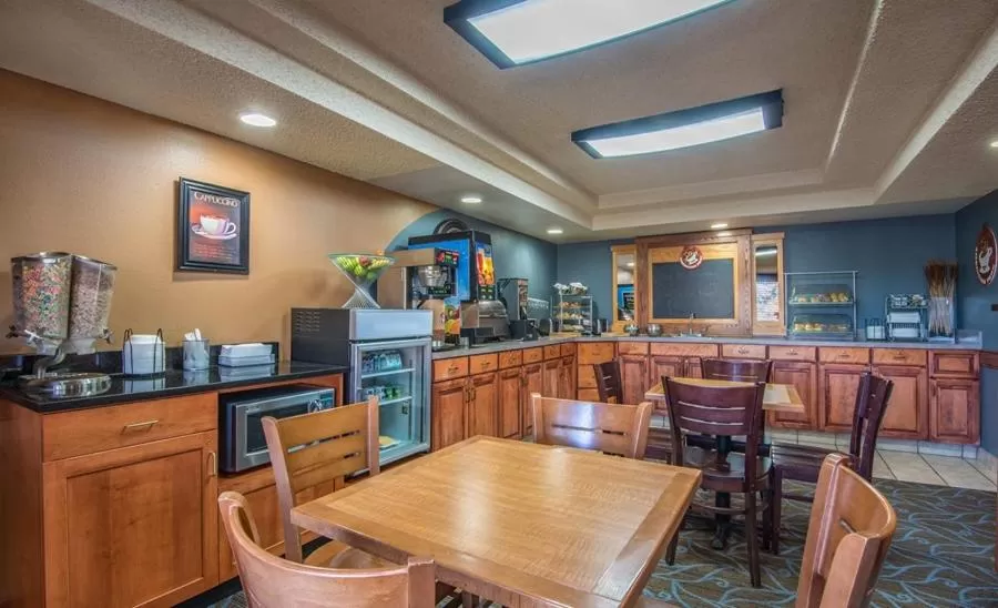 Food in AmericInn by Wyndham Windsor Ft. Collins