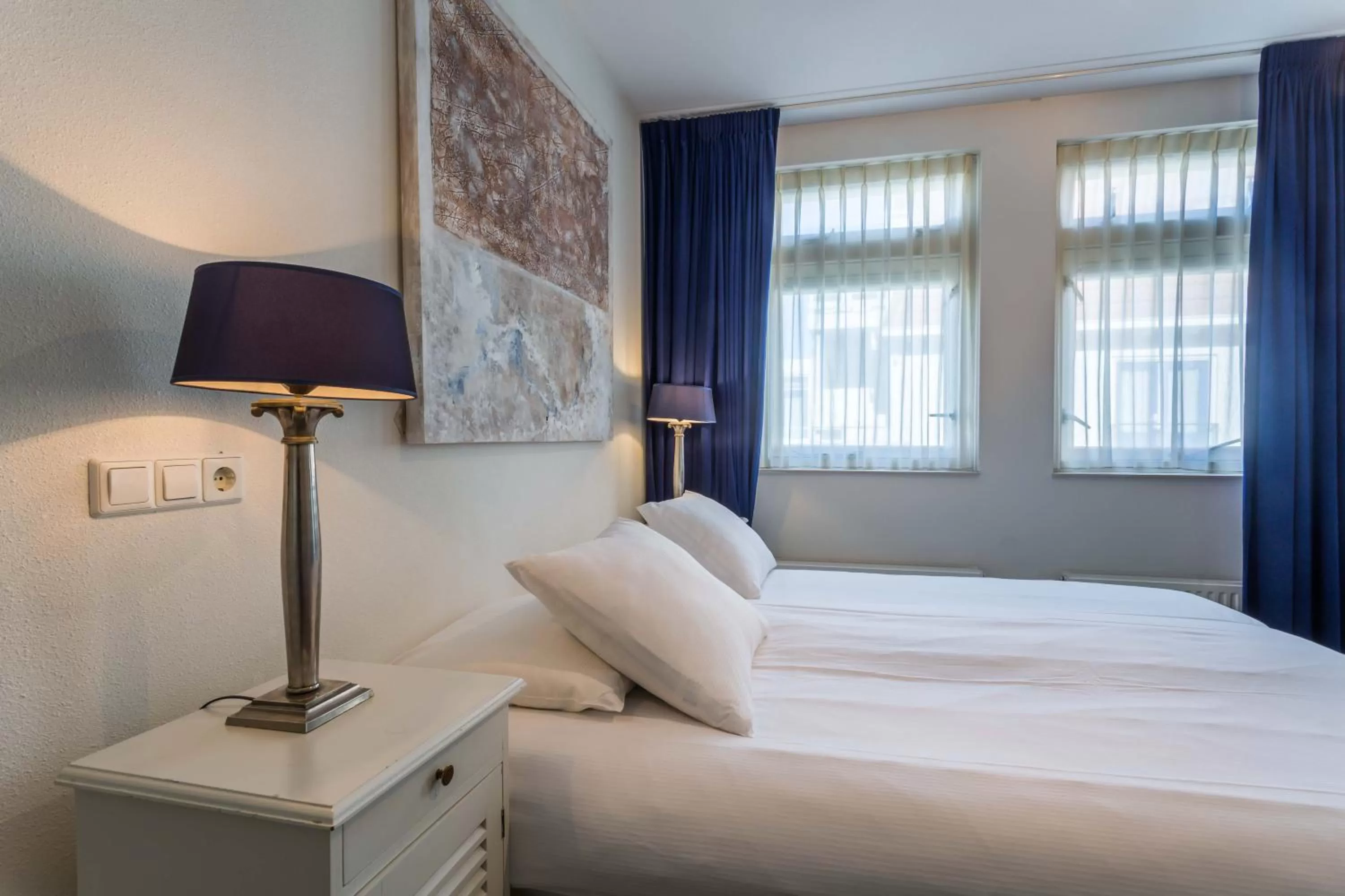 Bedroom, Bed in Strandhotel Domburg