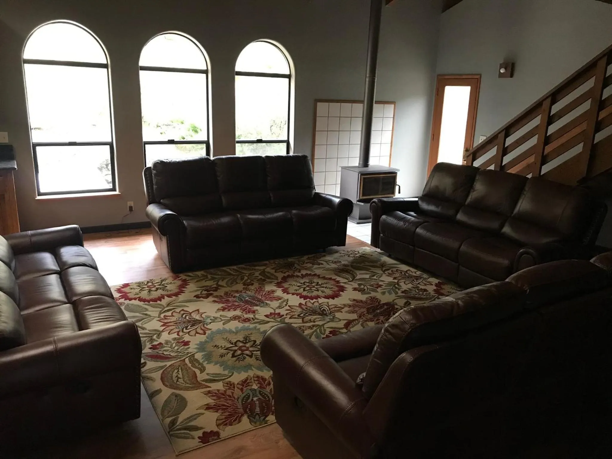 Mountain Trail Lodge and Vacation Rentals