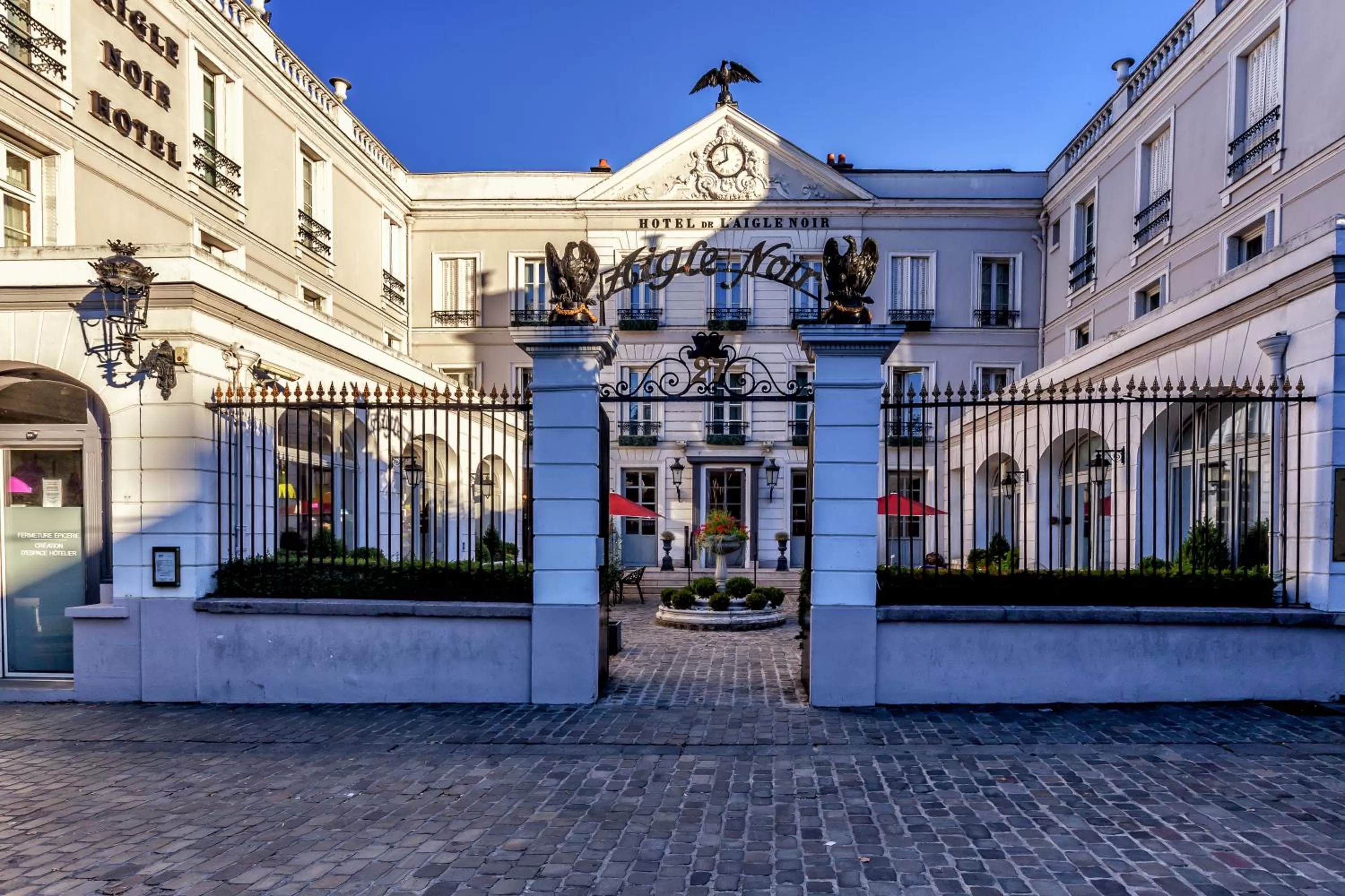 Aigle Noir Hotel Fontainebleau - MGallery Collection