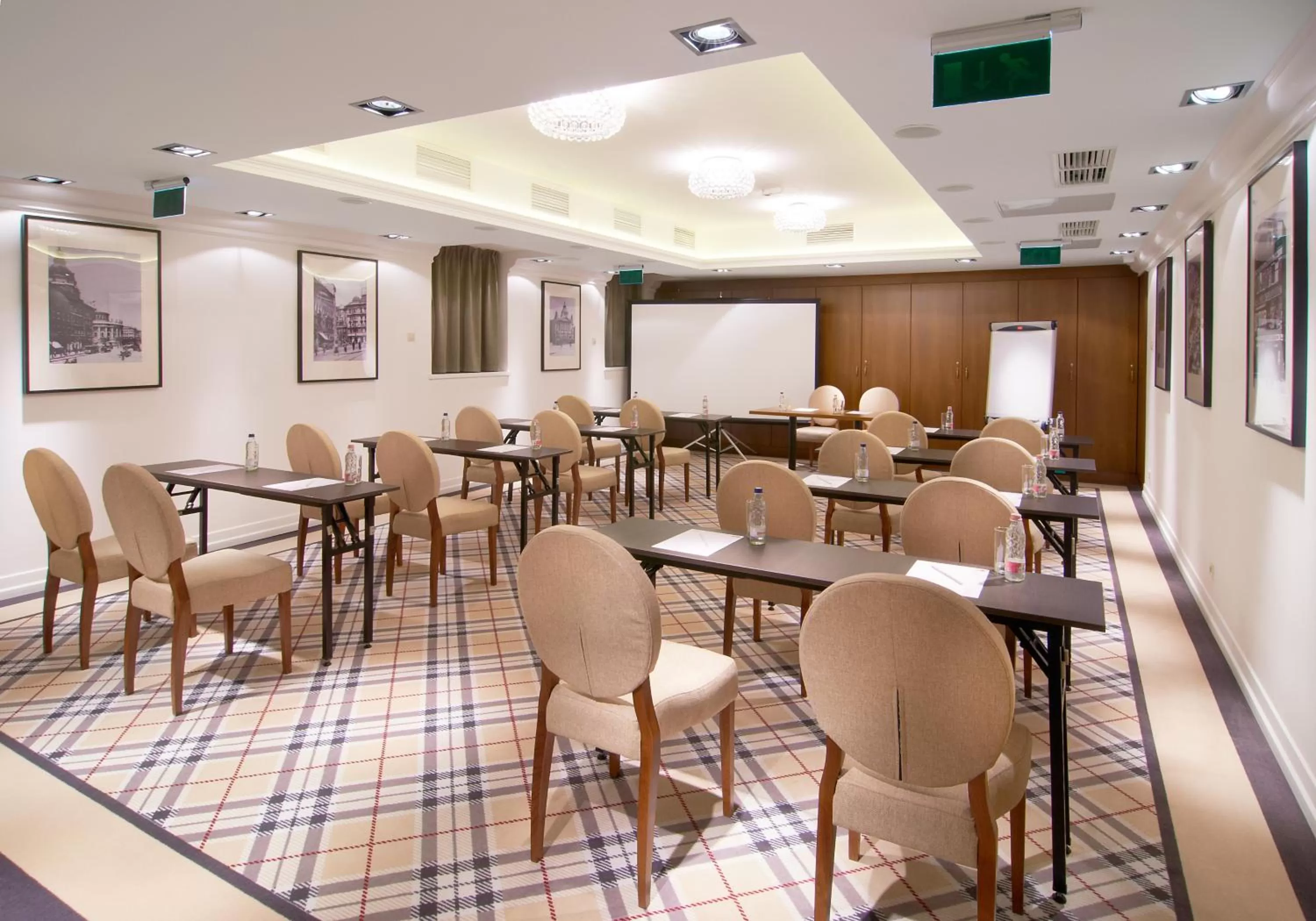 Day in Mirage Medic Hotel