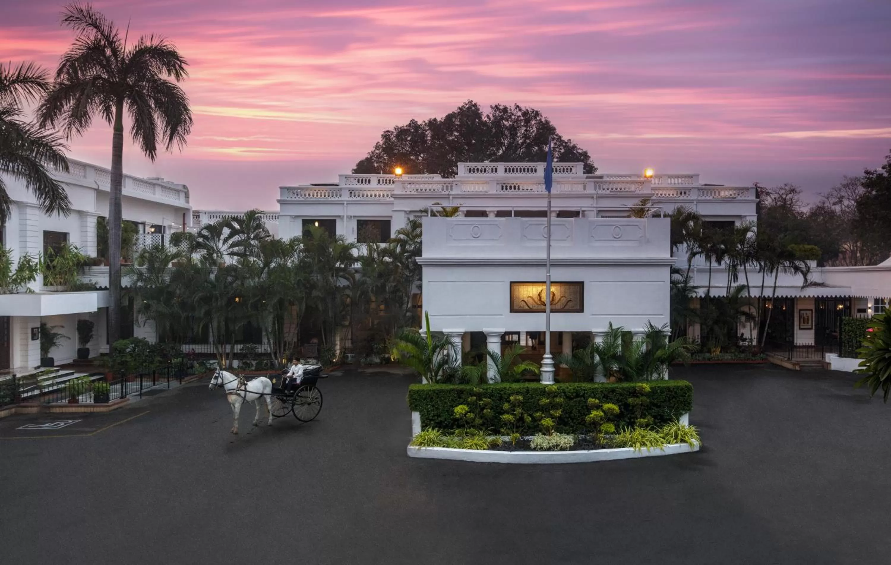 Property building, Sunrise/Sunset in Jehan Numa Palace Hotel