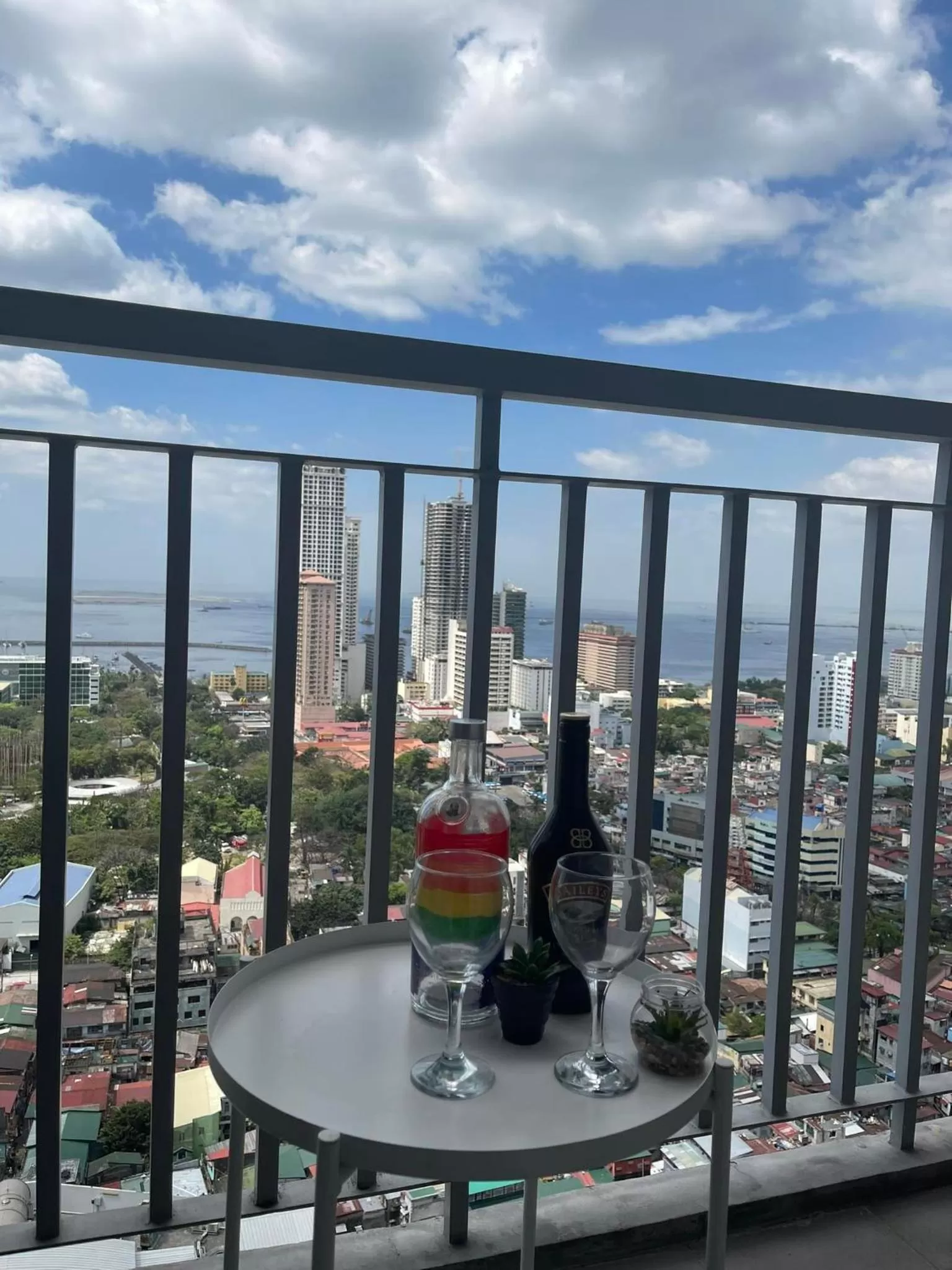 Balcony/Terrace in Green Residences Staycation by PBYY