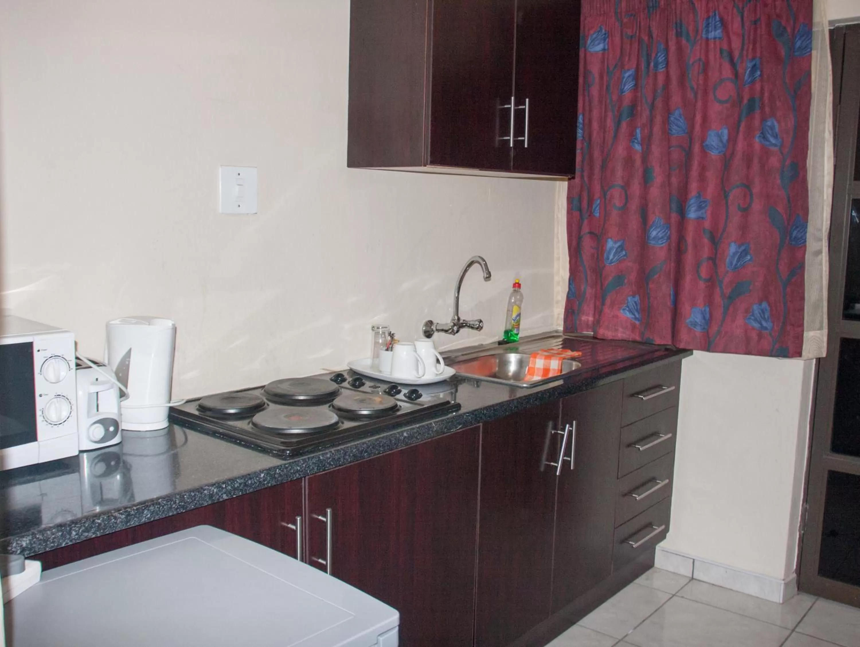 Kitchen or kitchenette, Kitchen/Kitchenette in Tribute Guest House Matala