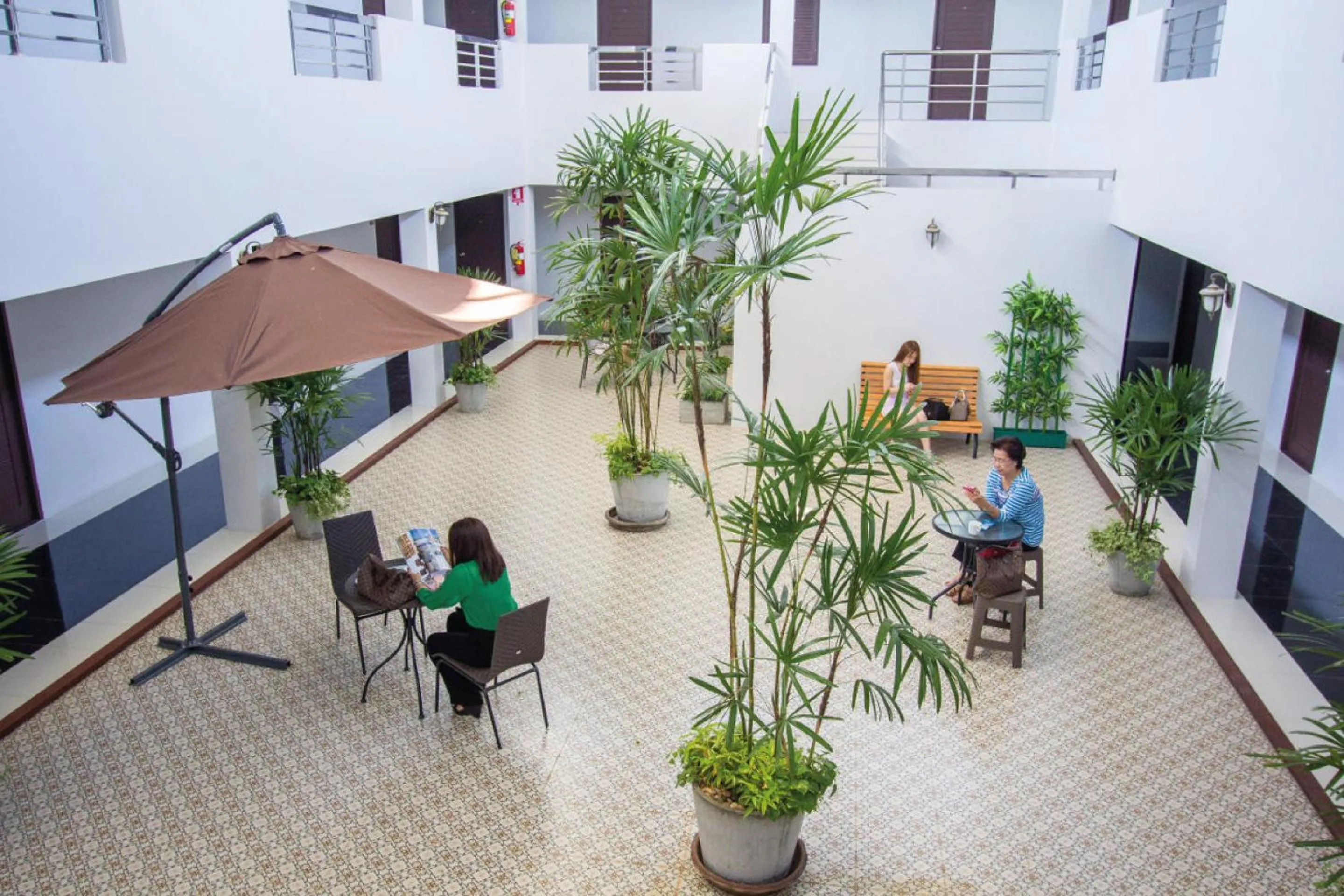 Garden in Maison de Cheer