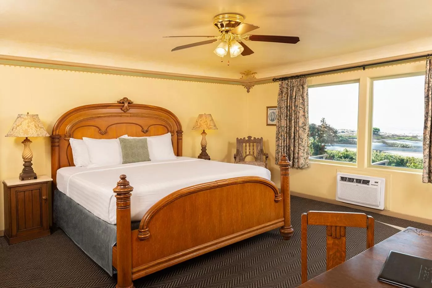 Bed in The Pierpont Inn