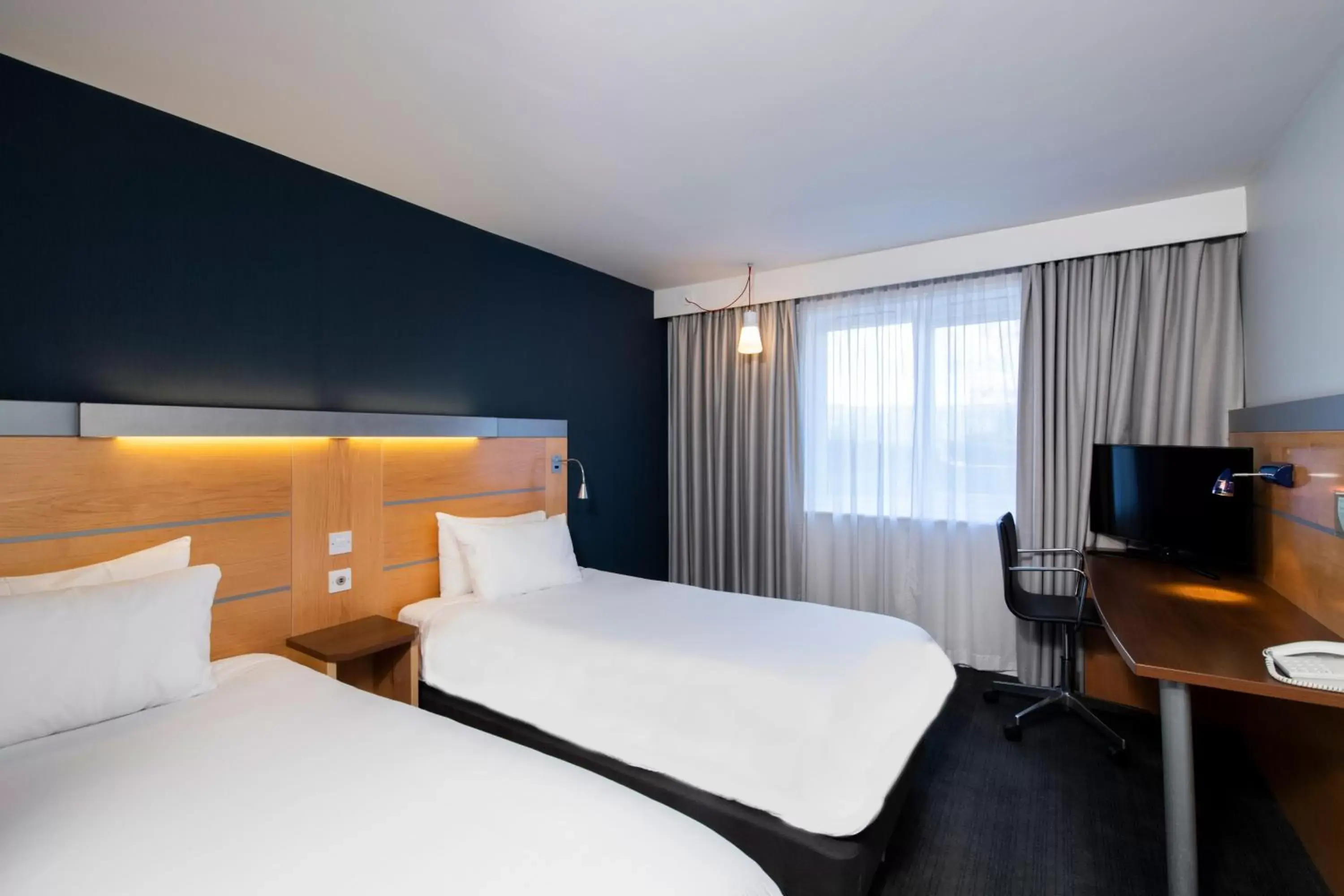 Standard Twin Room with Free Hot Breakfast - Accessible in Holiday Inn Express Newcastle Gateshead by IHG Standard Twin Room with Free Hot Breakfast - Accessible in Holiday Inn Express Newcastle Gateshead by IHG