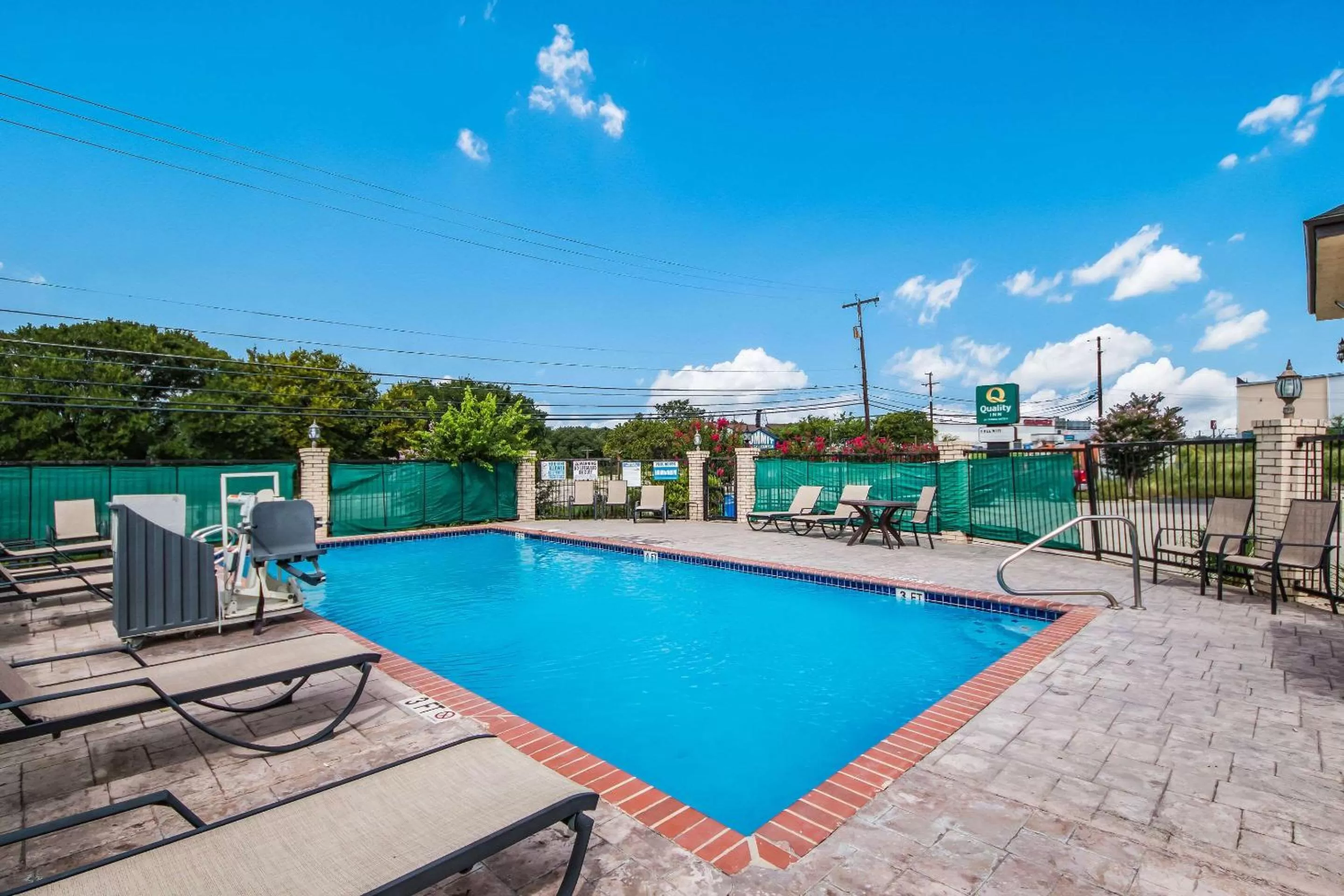 Activities in Quality Inn Medical Center