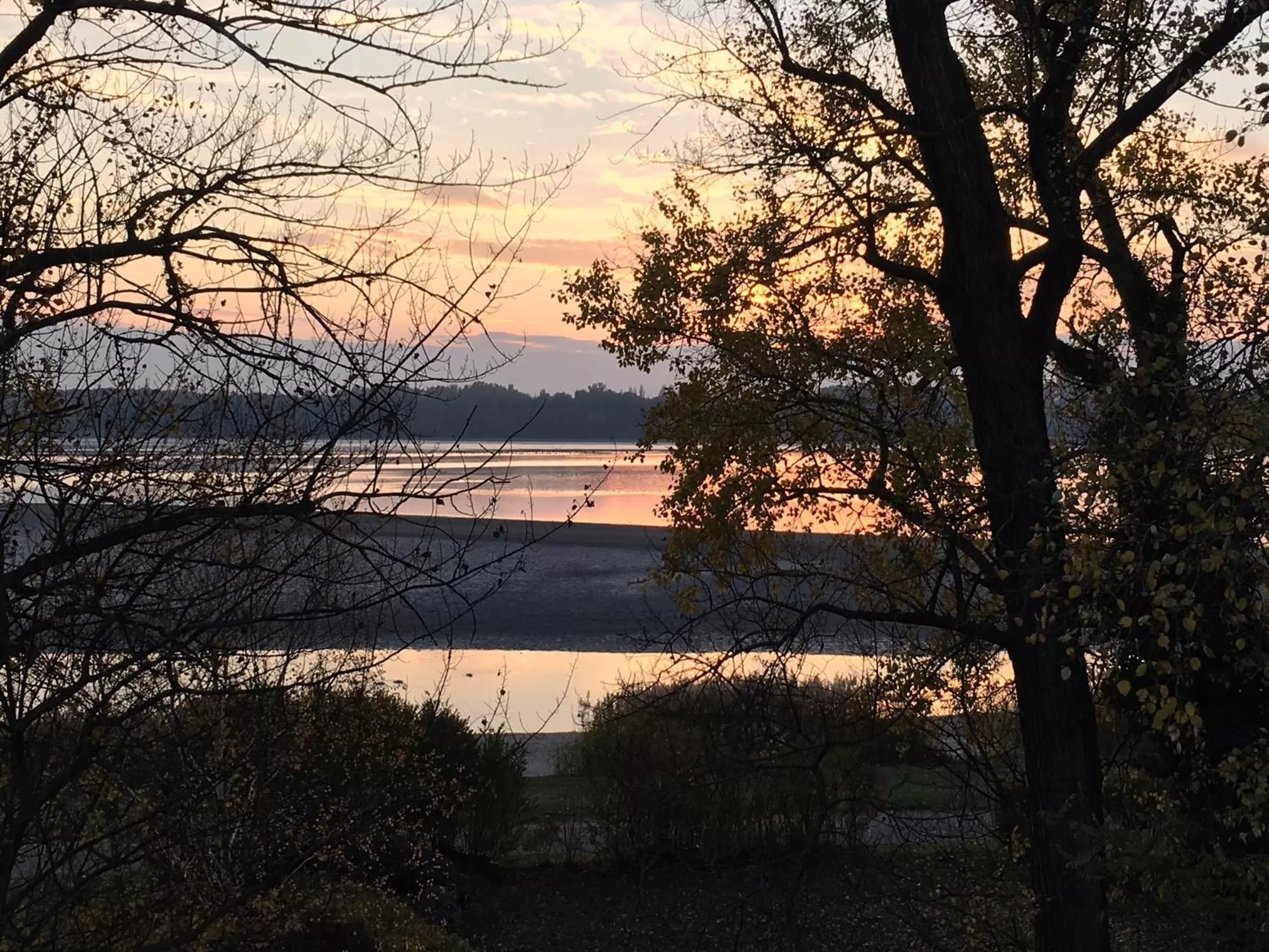 Lake view in Sirály Panzió Tópart