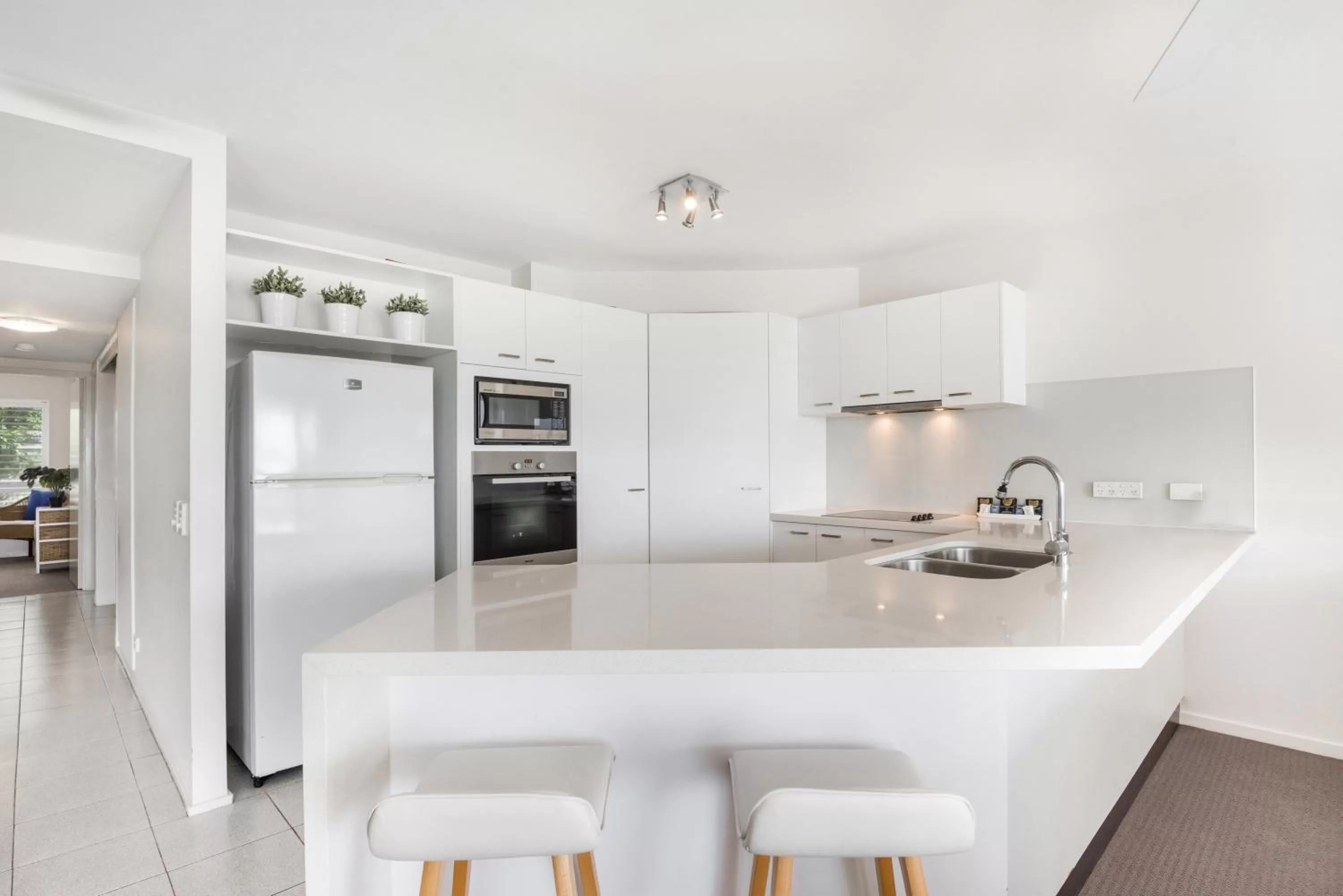 Kitchen or kitchenette, Kitchen/Kitchenette in Sunshine Vista