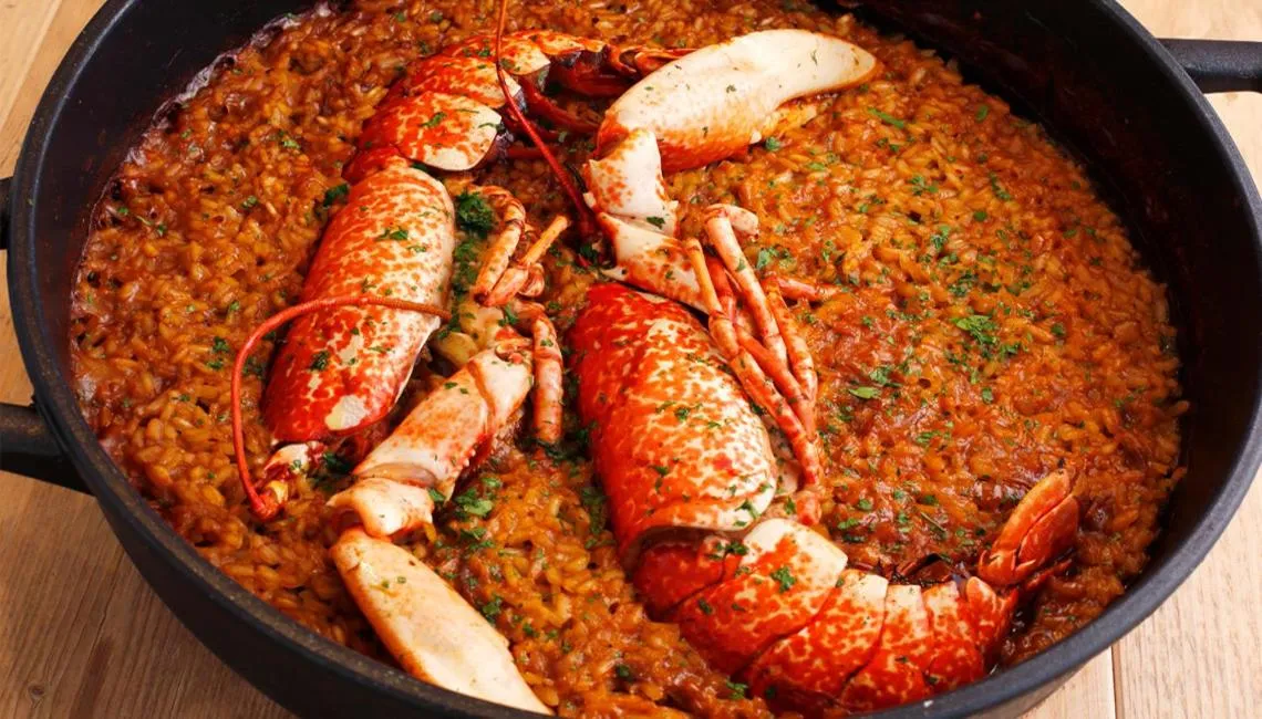 Food and drinks in Hostal Ses Negres